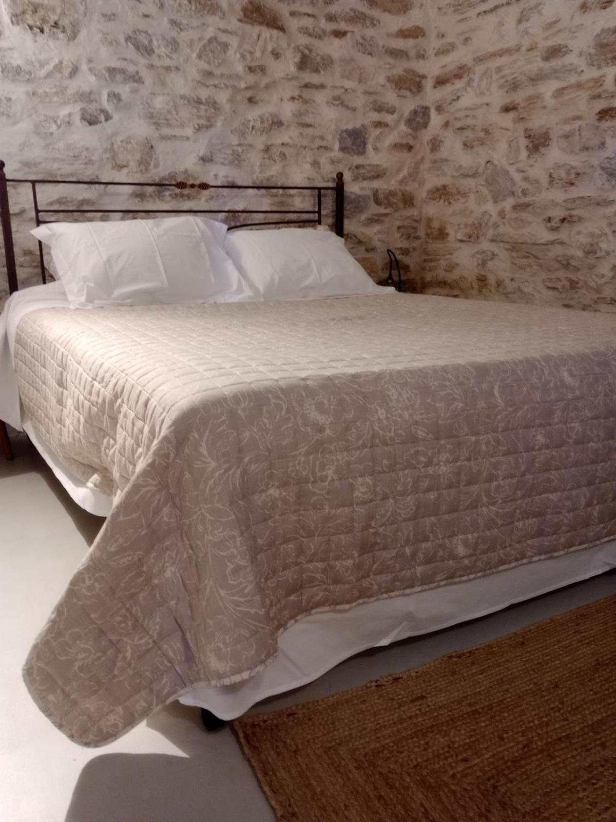 Akros-cottage on mountain- ground floor