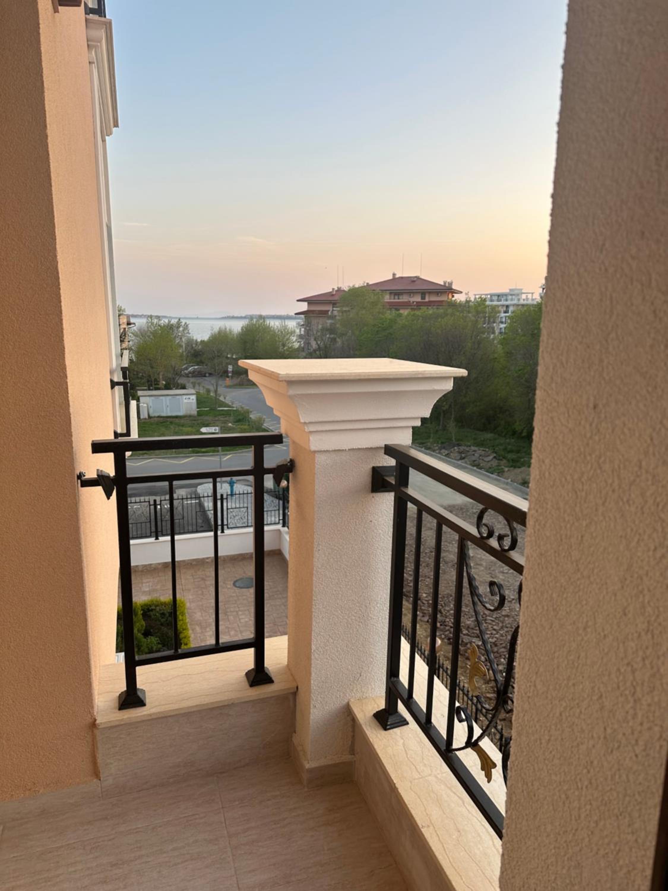 Premium Ferienwohnung SWETI WLAS Polarstar Beach Luxury Apartment 150 m zum Strand Pool 3 Balkone Meeresblick Google TV bis zu 6 Personen