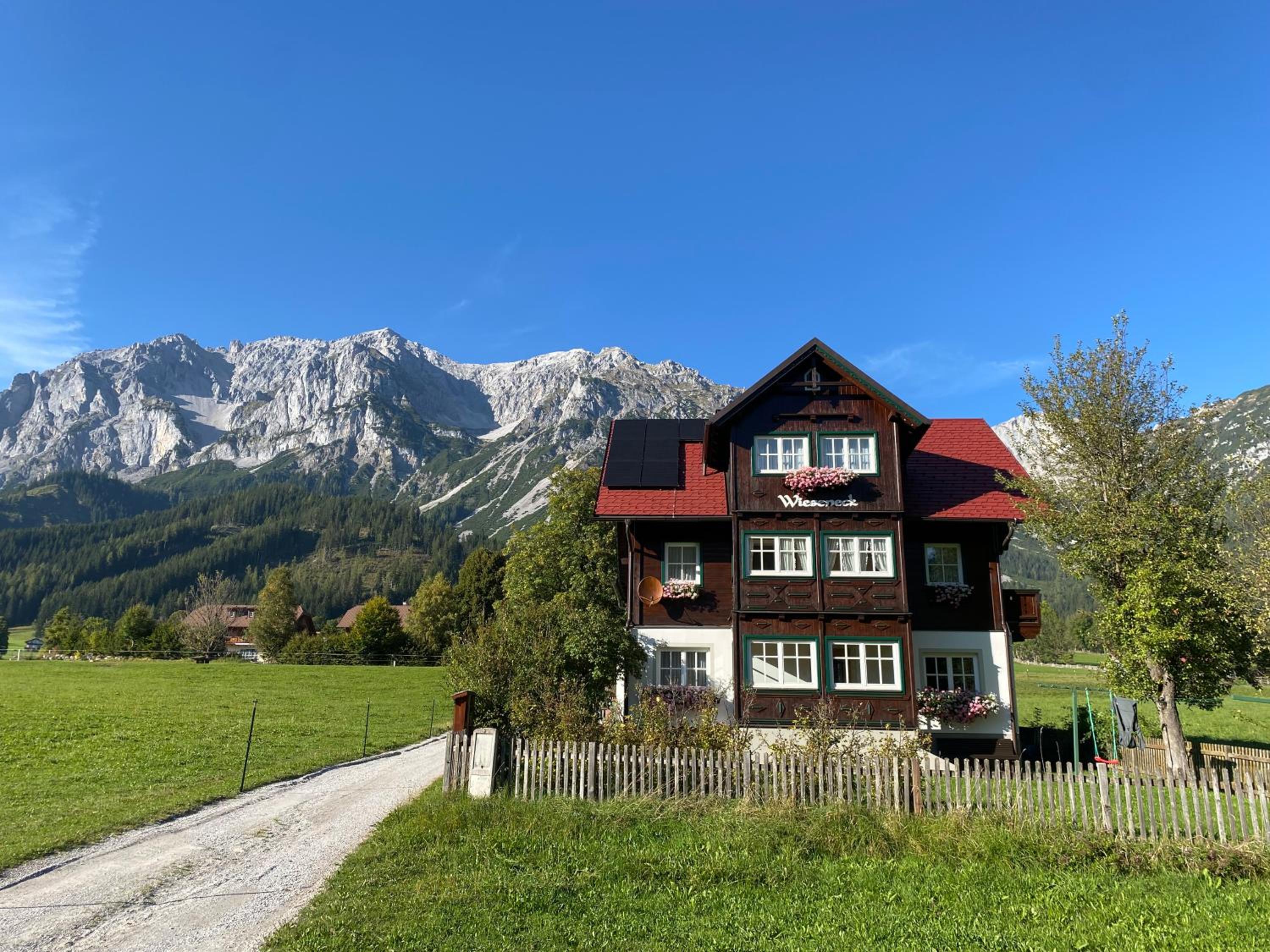 Boutique Studio - Apartment mit Bergblick und Balkon - inklusive Sommercard!