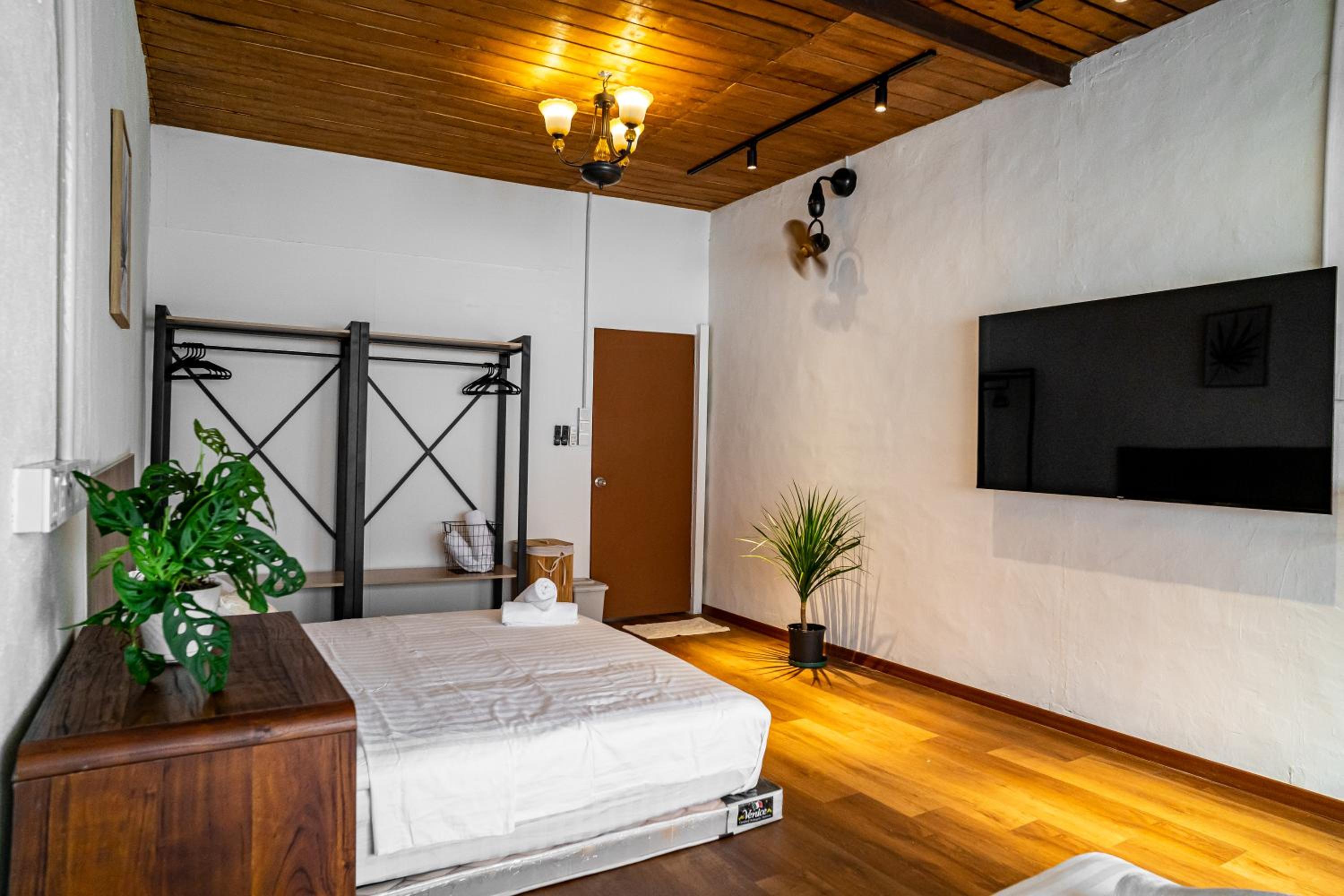 Caryn Vintage Guesthouse photo 3