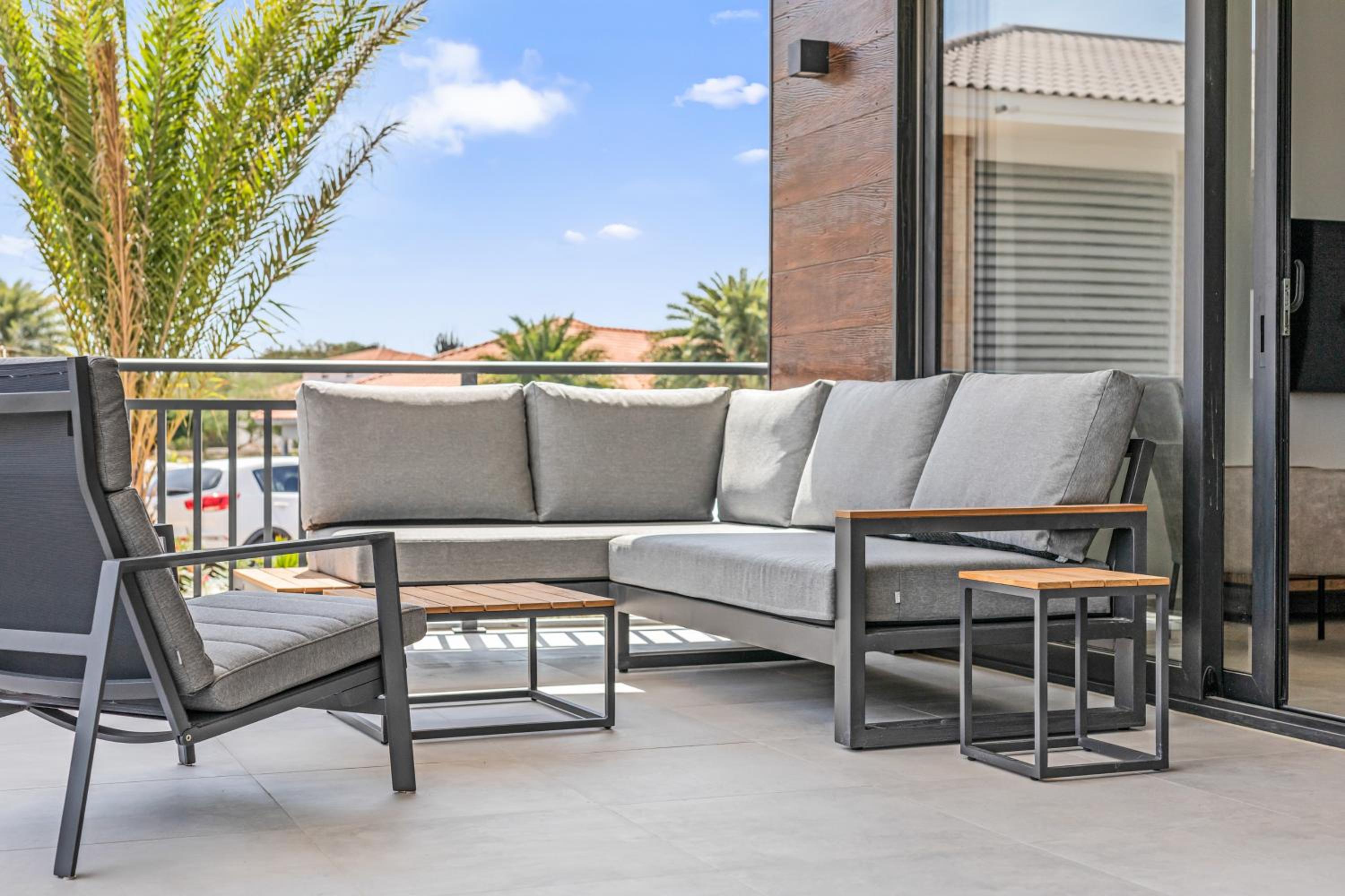 Luxury Two-Bedroom Apartments at Blue Bay The Breeze