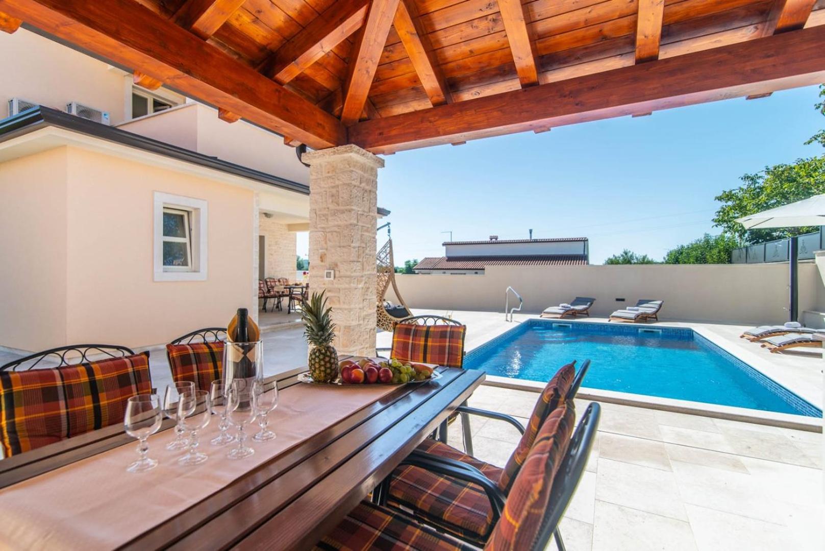 Vila Orchidee view 3