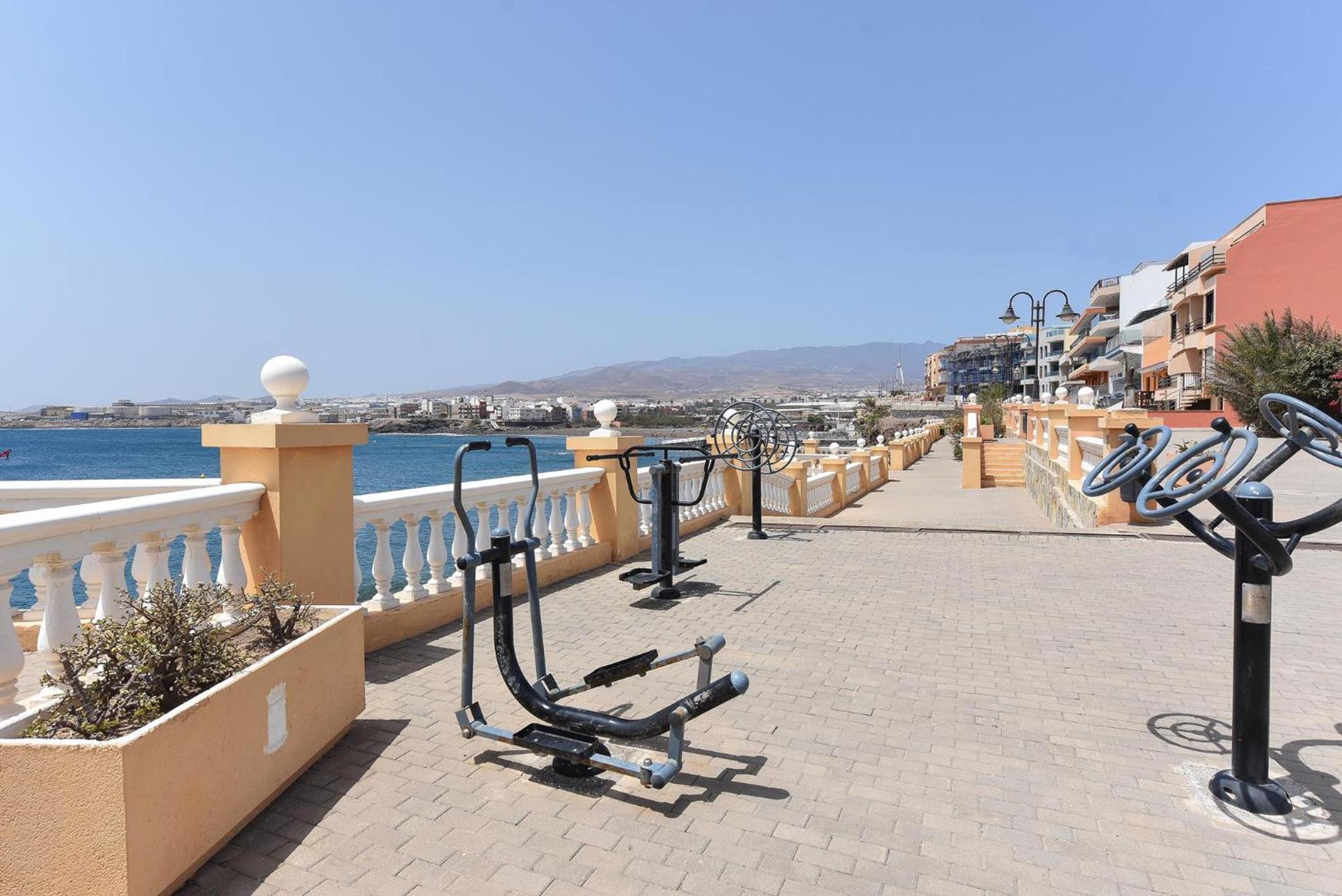 El Balcon Azul de Taliarte by VillaGranCanaria