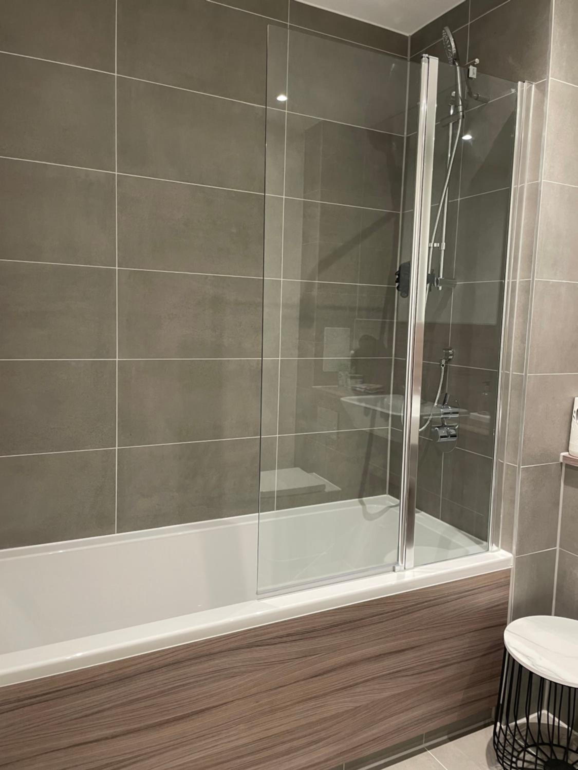 Apartment - Sleeps 4 & Free Parking