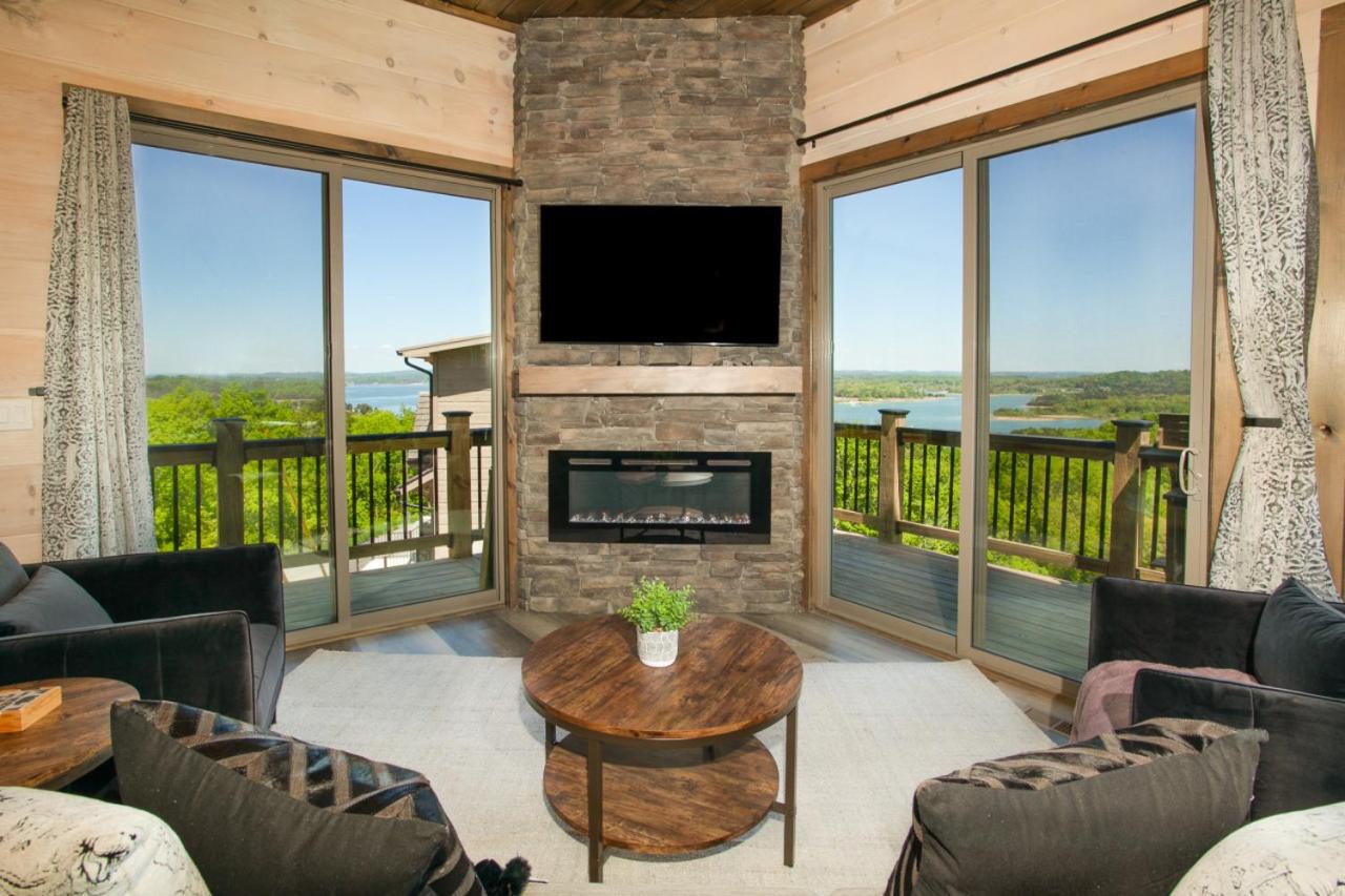 Mountain Waters w/ Theater+HotTub,Pool,GameRoom! view 4