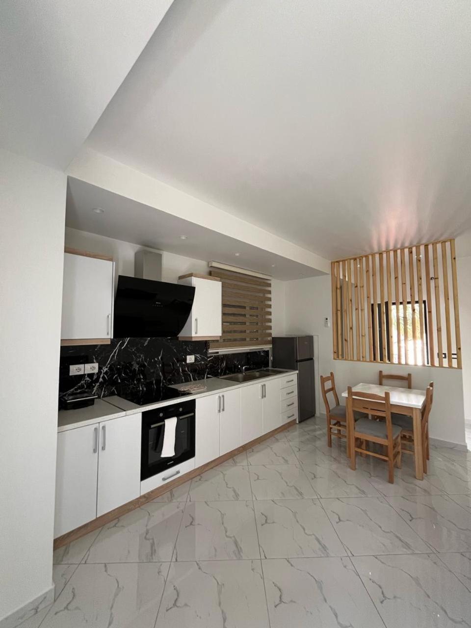 Jolie Apartment