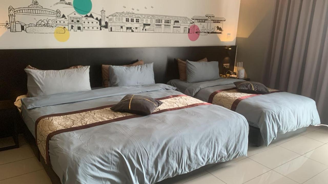 Studio Room 3 Pax at Aeropod Near KKCity Airport and Tg Aru Beach photo 1