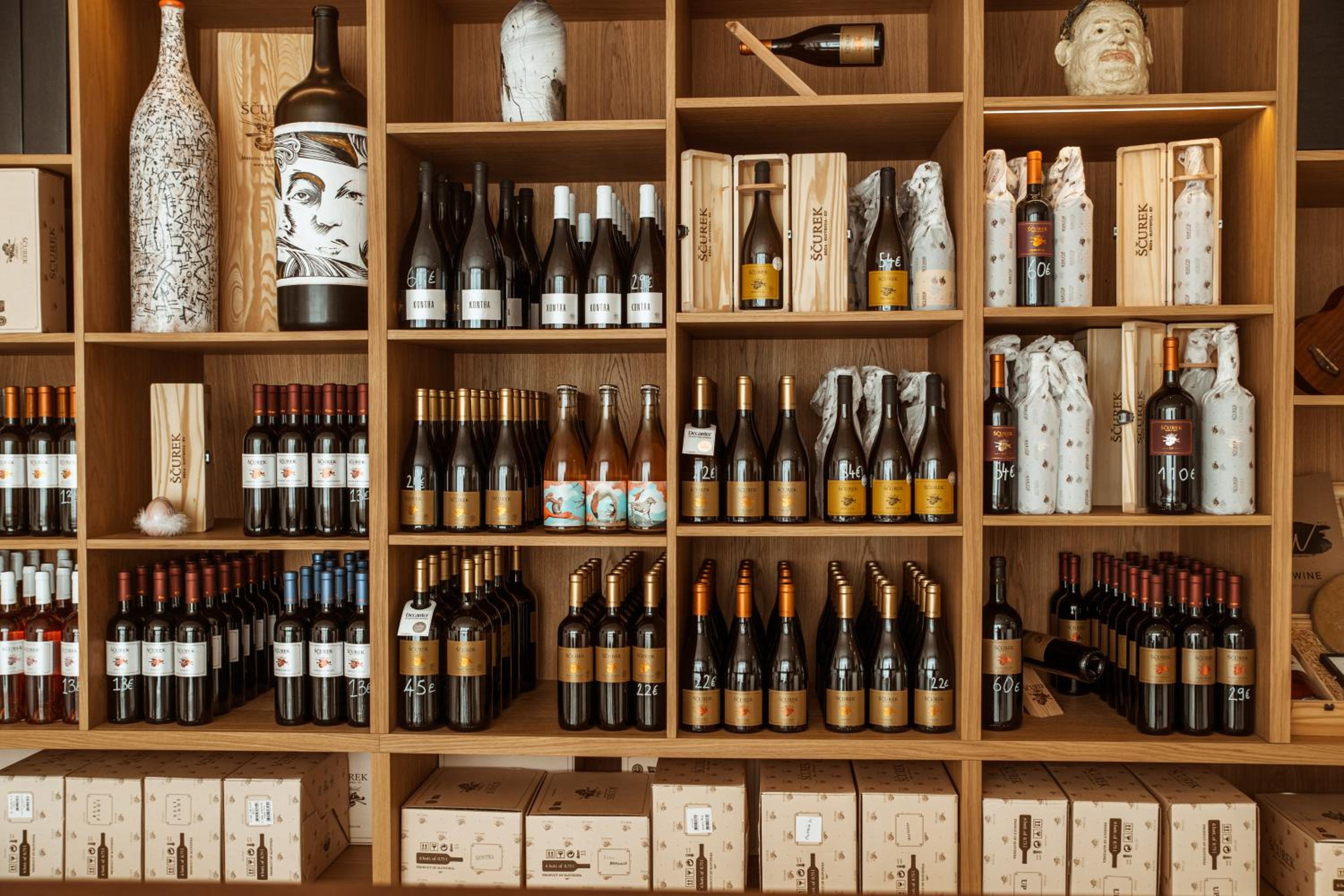 Posestvo Ščurek wine