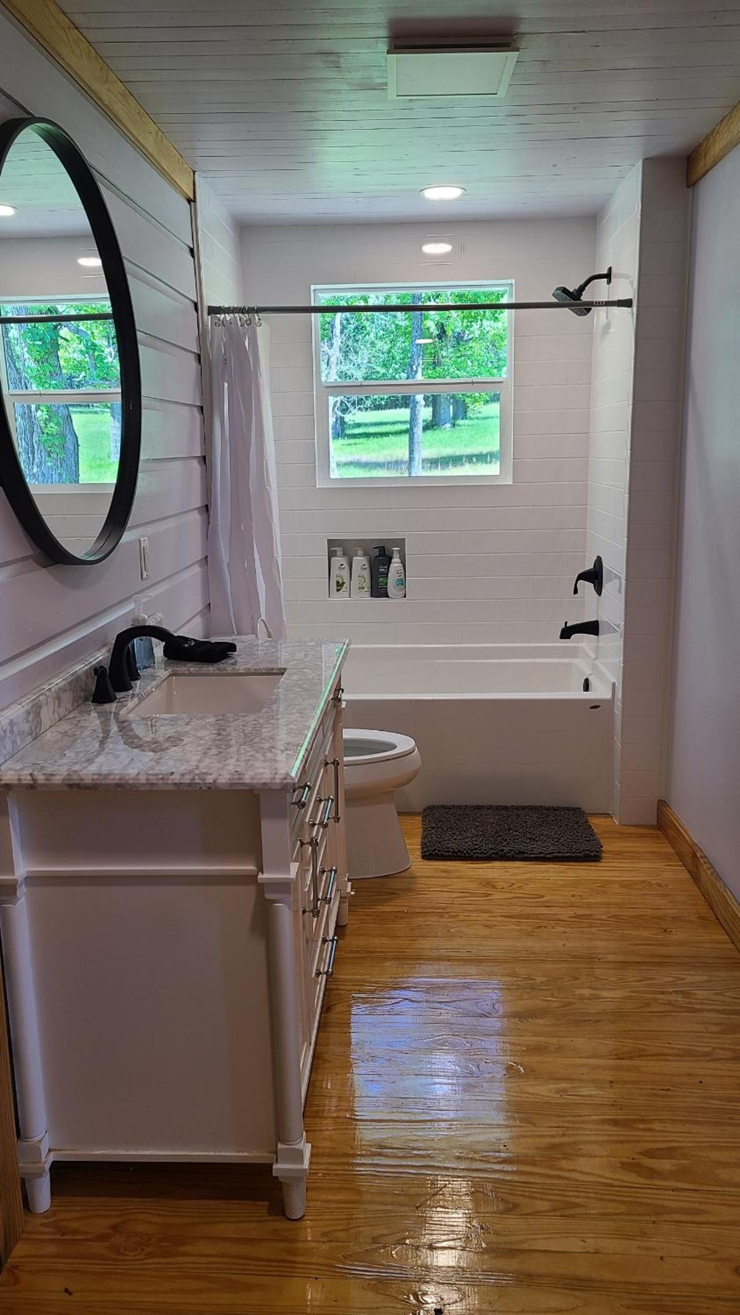 Leesville Vacations - Back in time 1940s Lakeview House - Property Image 3