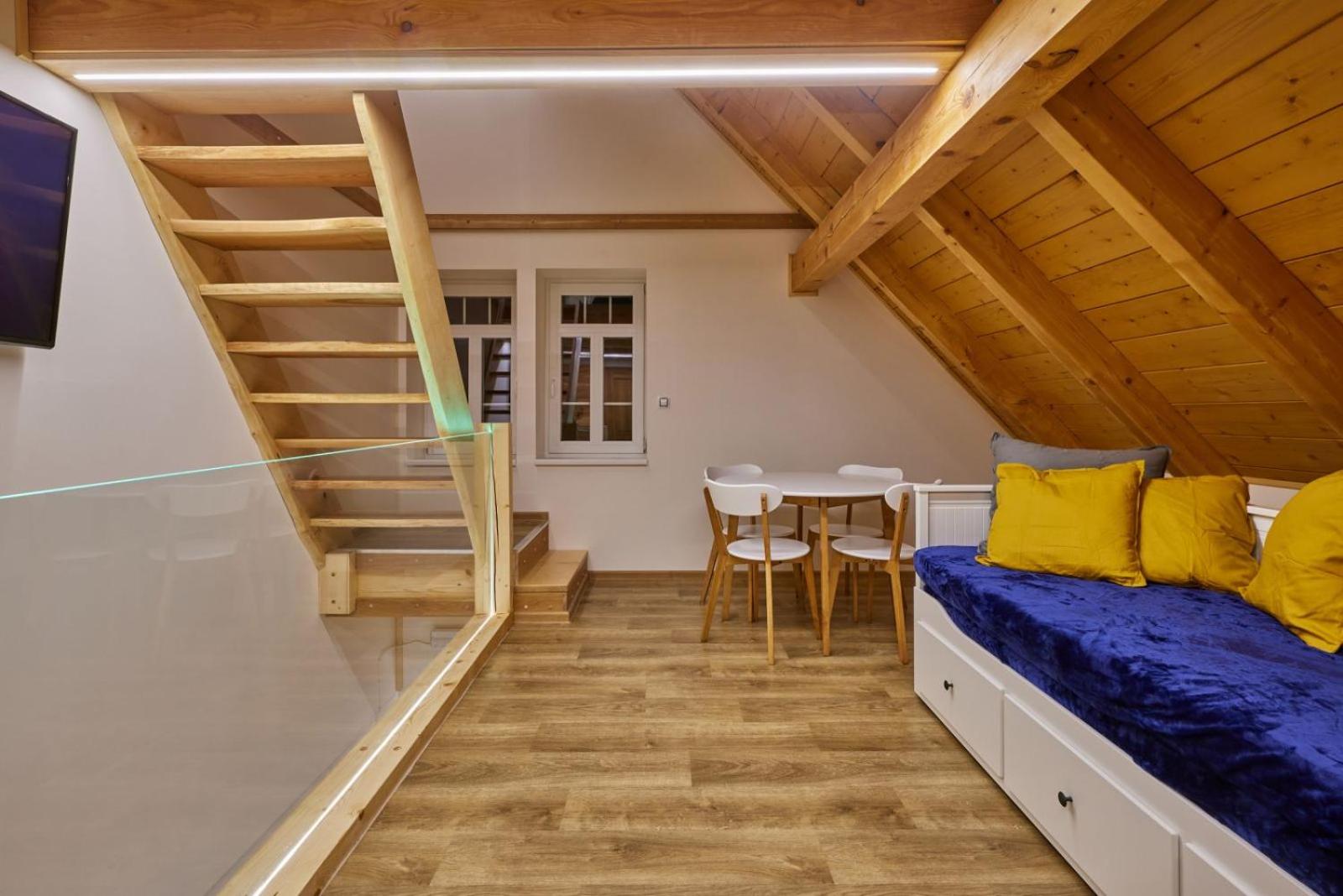 Urlas Apartments, 80m from ski slope, Dog friendly