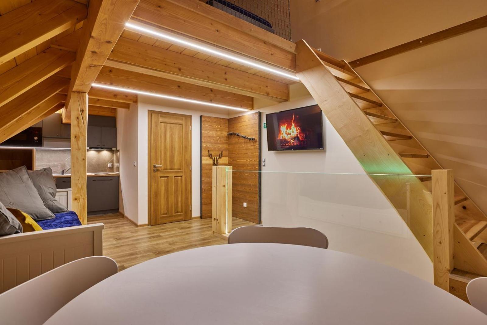 Urlas Apartments, 80m from ski slope, Dog friendly