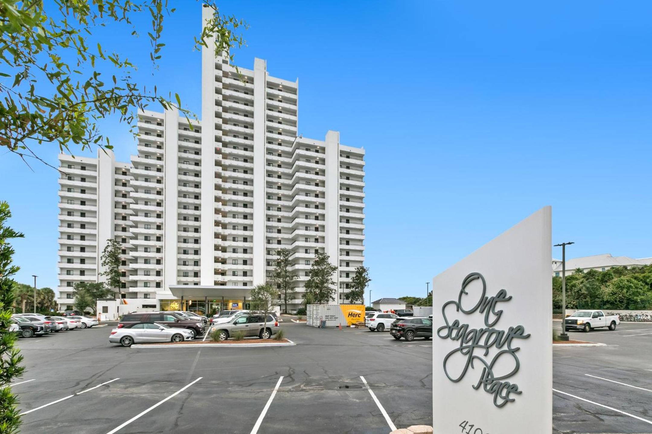One Seagrove Place 1306