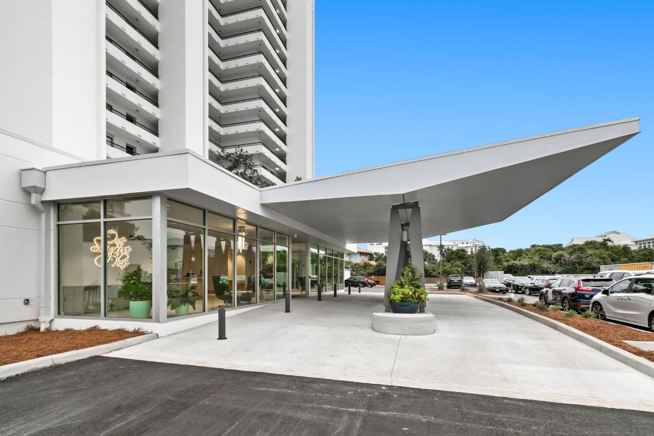 One Seagrove Place 1306