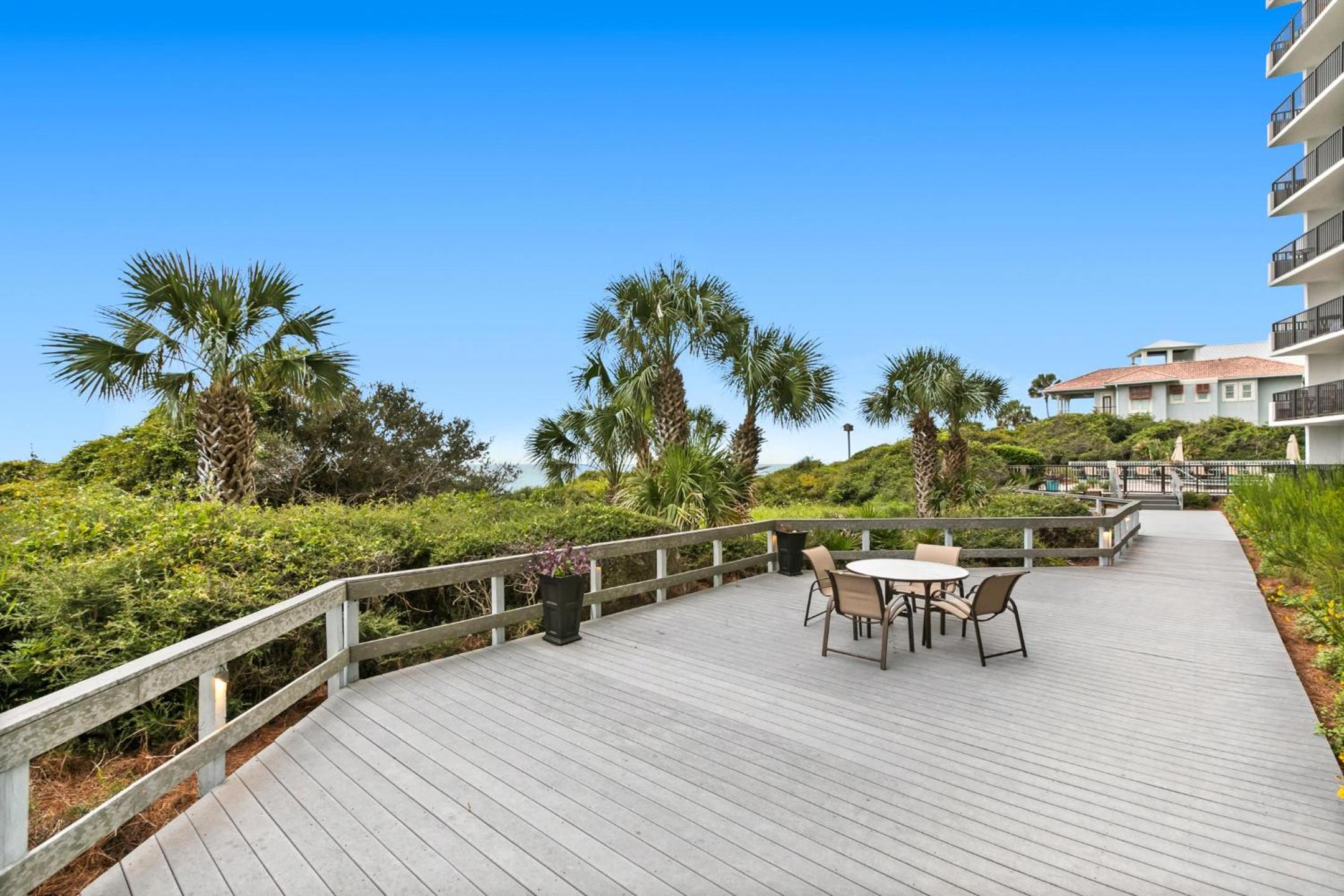 One Seagrove Place 1306
