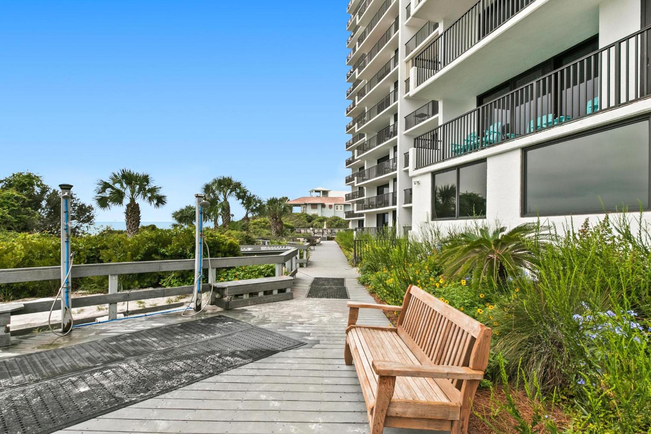 One Seagrove Place 1306