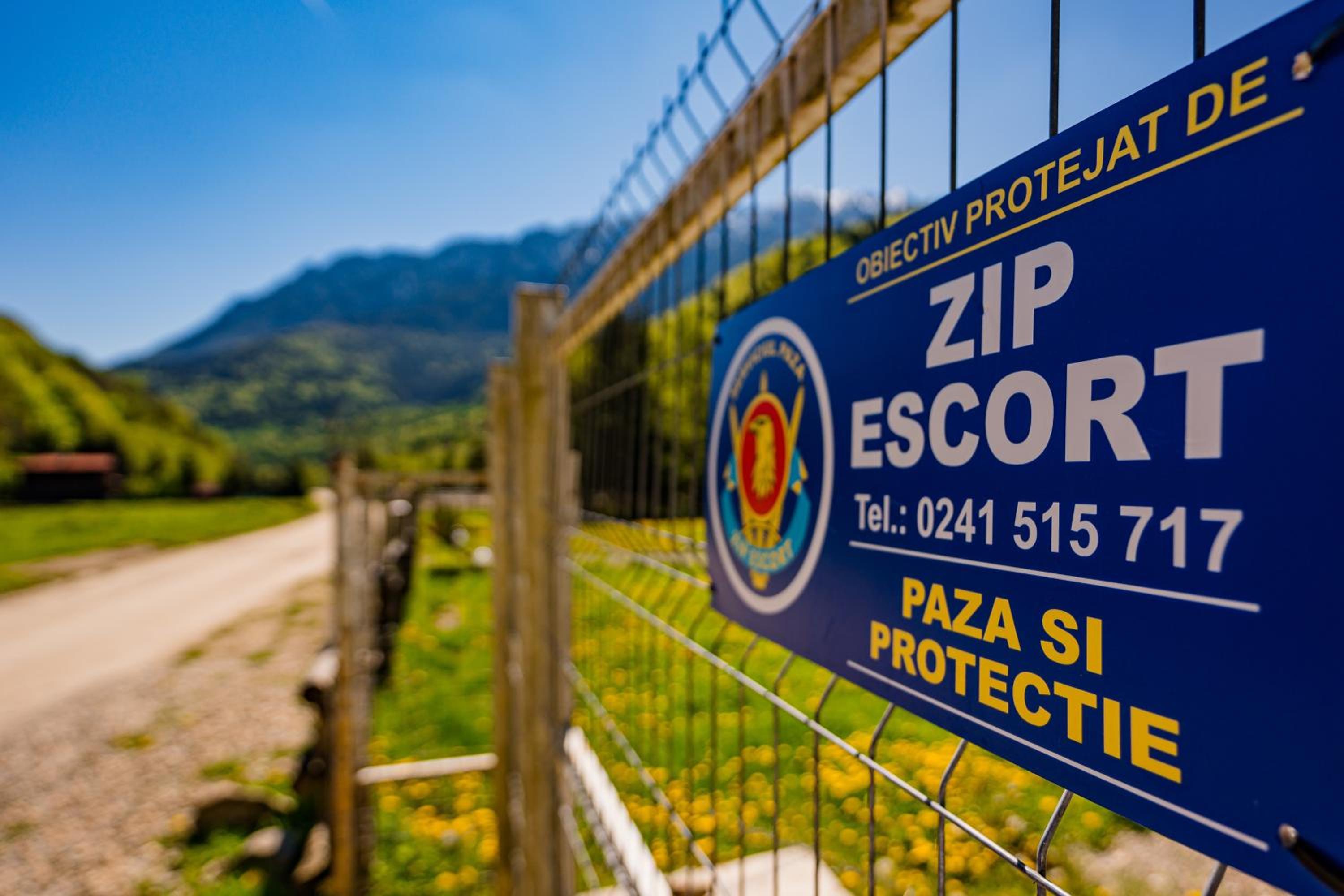 Cabana ZIP