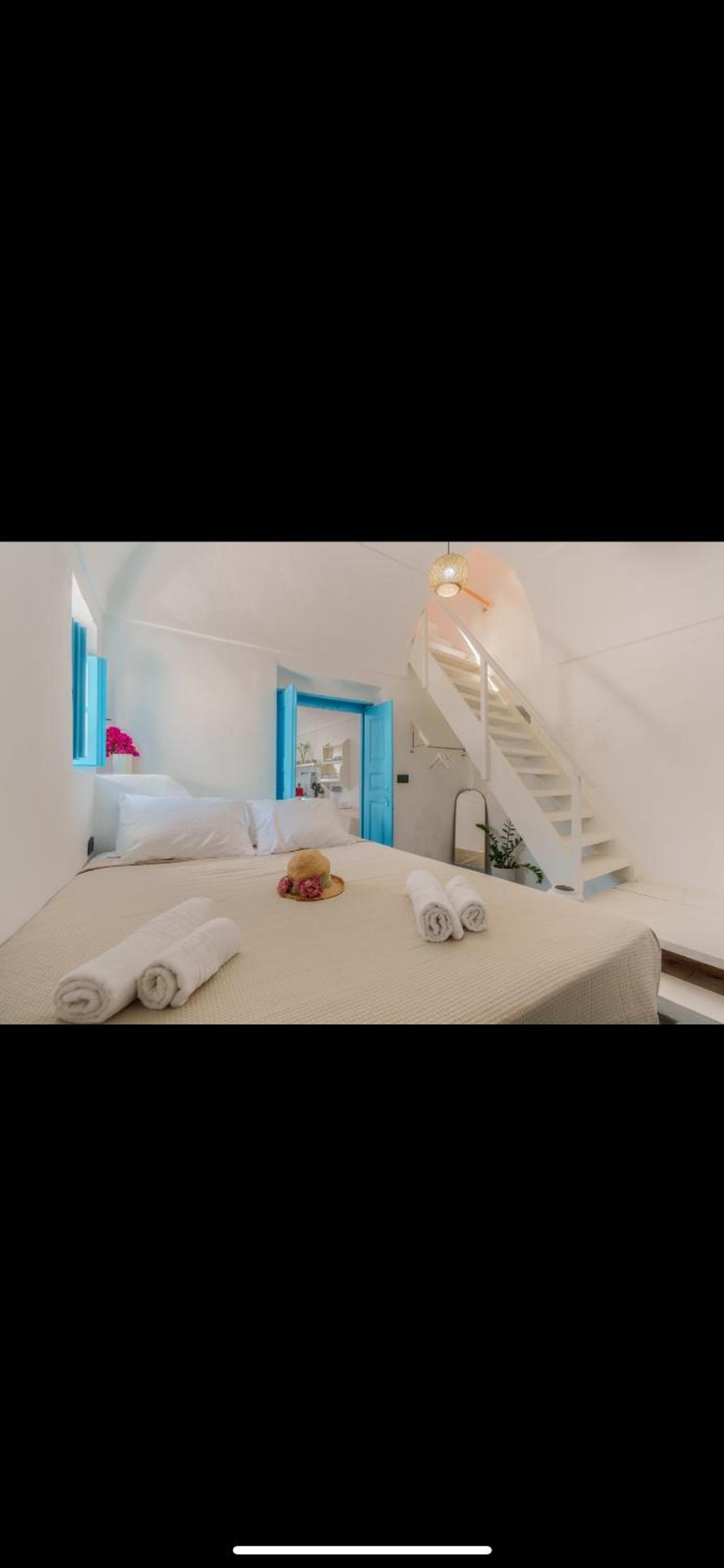 Cycladic traditional house with view photo 2