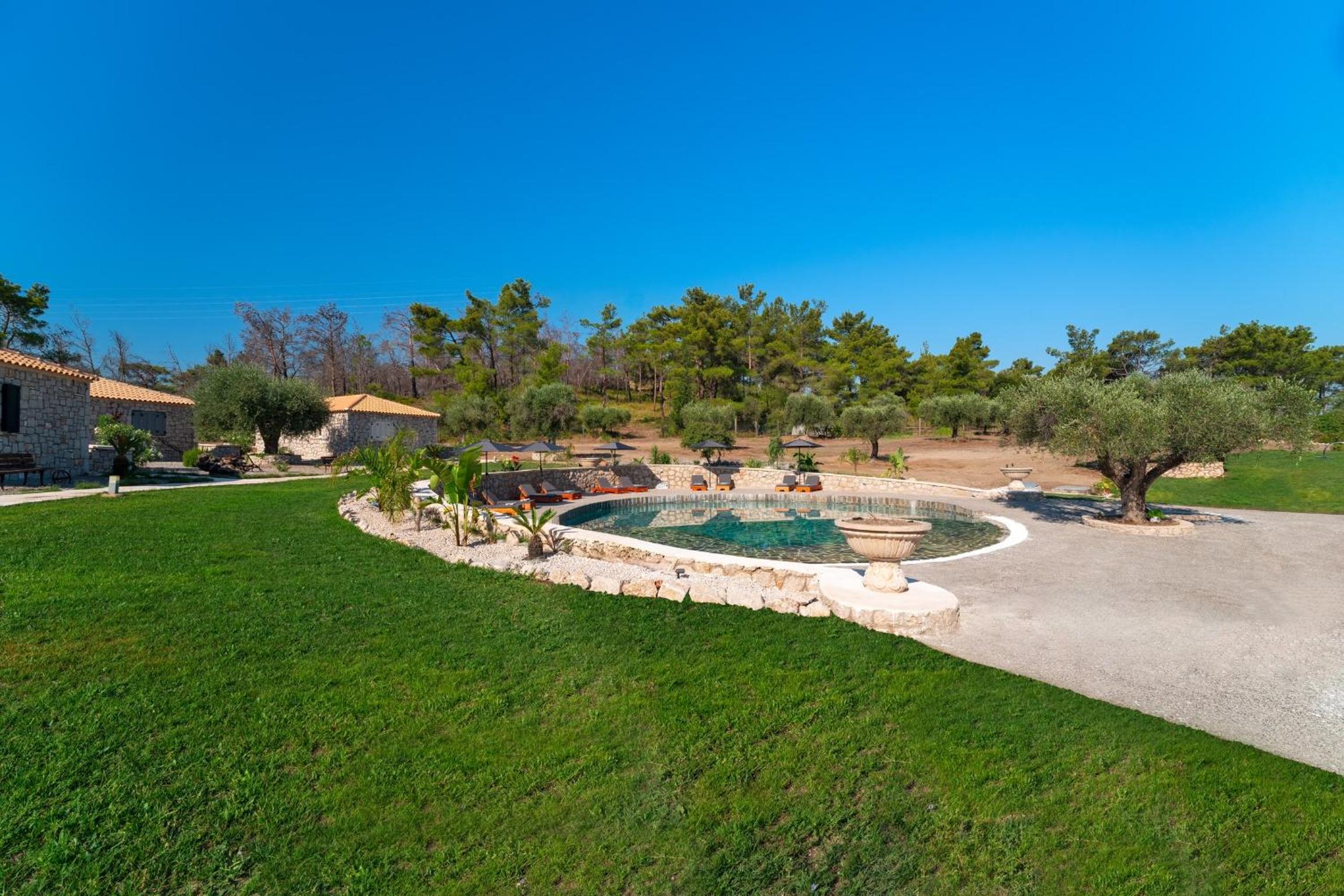 AGROTOPIA Guesthouses