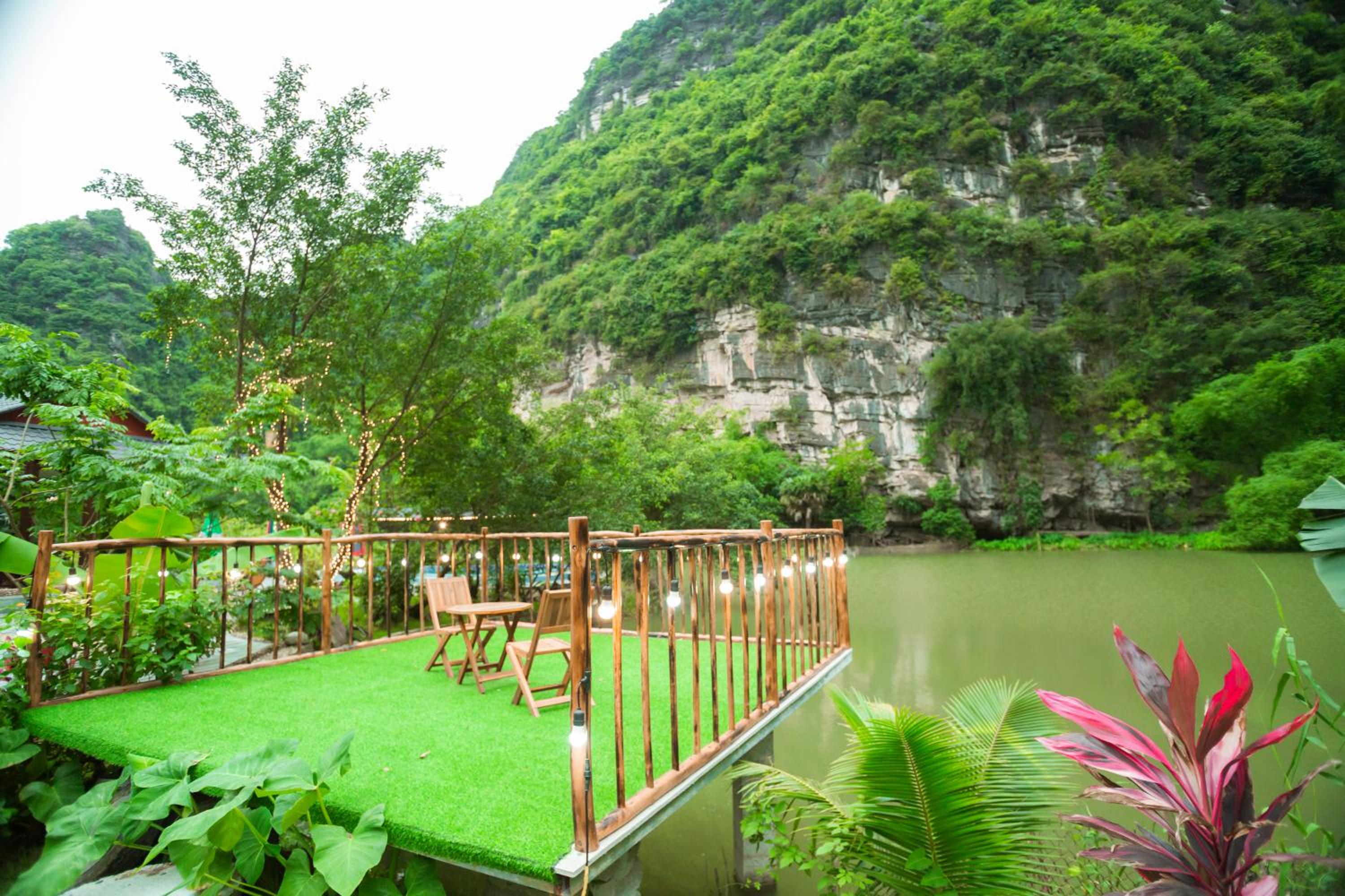 Hoang Minh Mountainside Villa