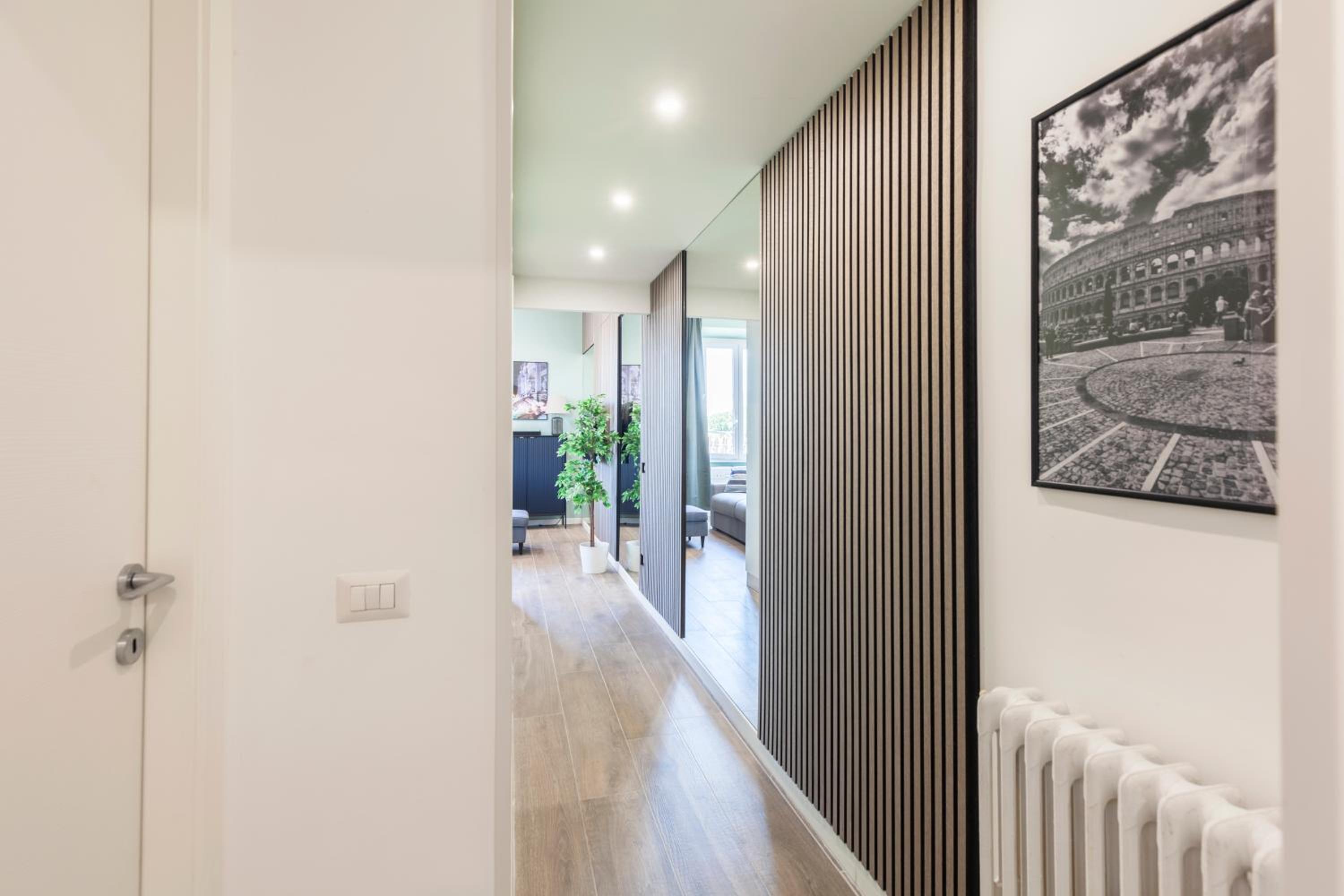 Hostly-ColorHome Rome Midtown