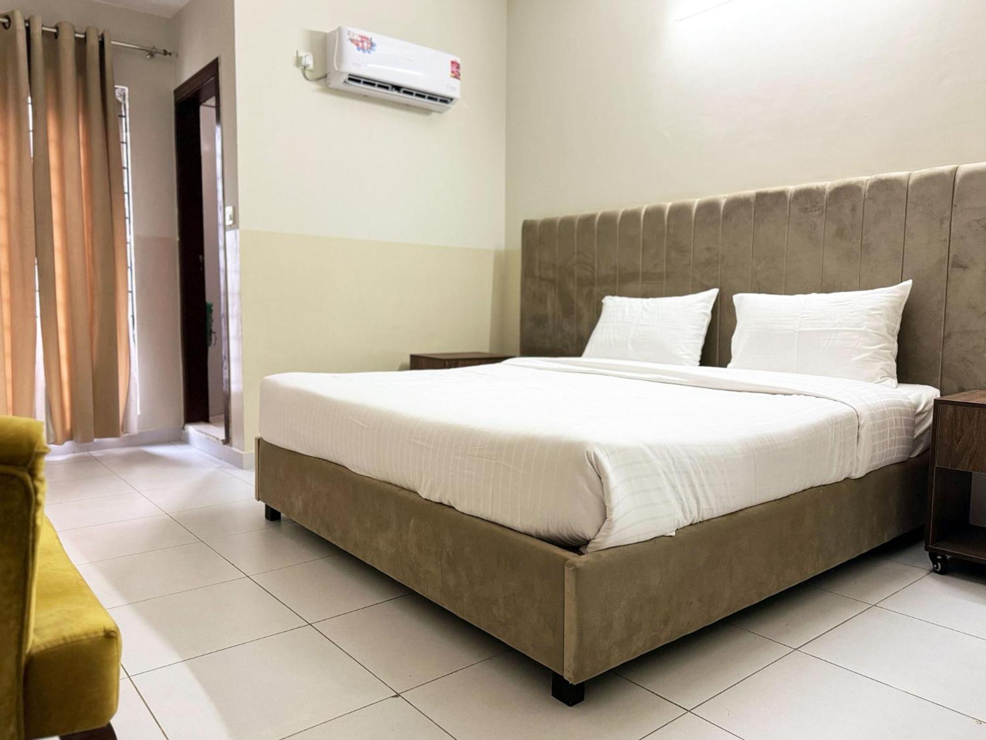 Bella Vista Hotel Apartments view 2