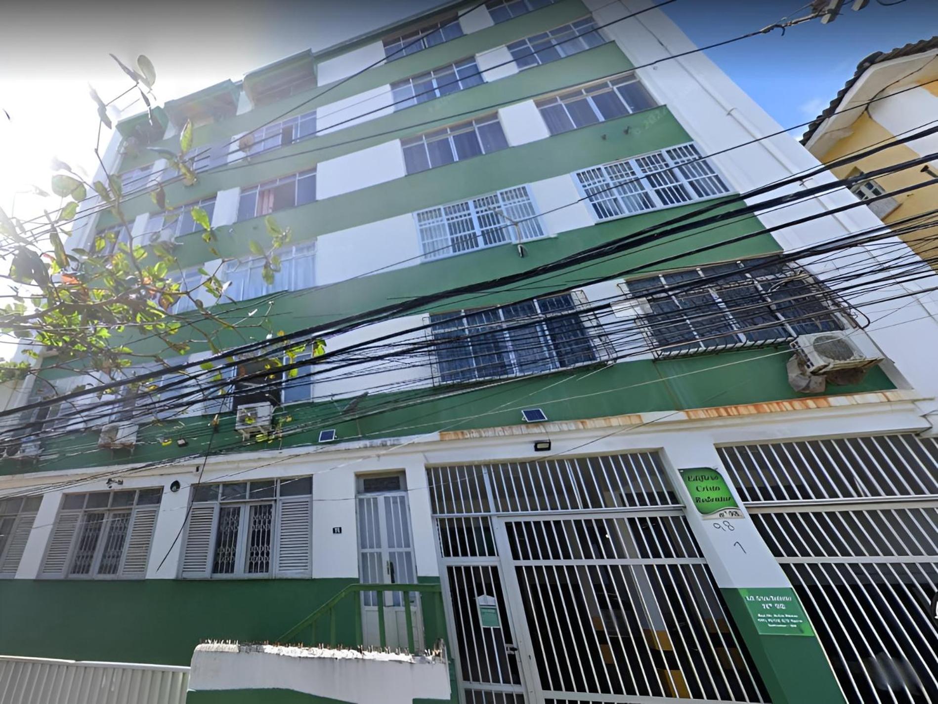 VISTA MAR NA BARRA! Apartamentos com ar-cond a 1 min da praia - SEA-VIEW APTS WITH AC, 1 min to the beach