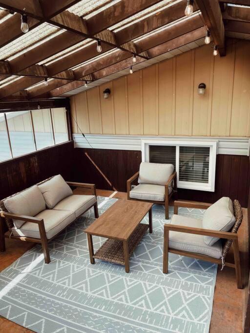 Elegant Boho Retreat - 8 min to WEM