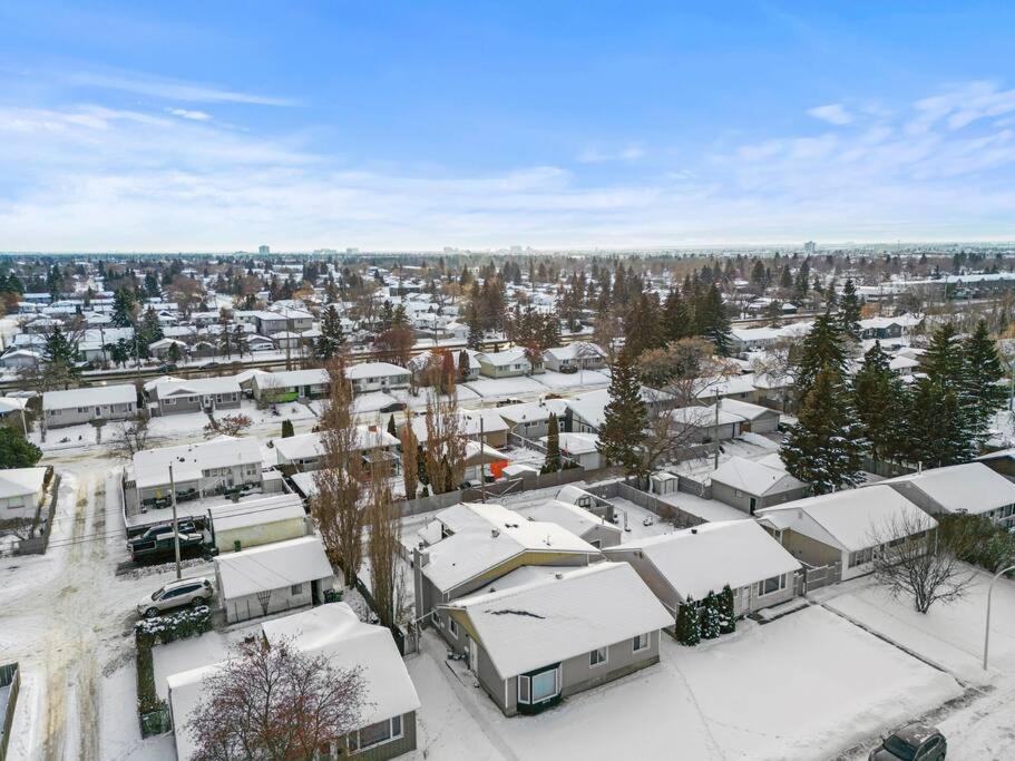 Elegant Boho Retreat - 8 min to WEM