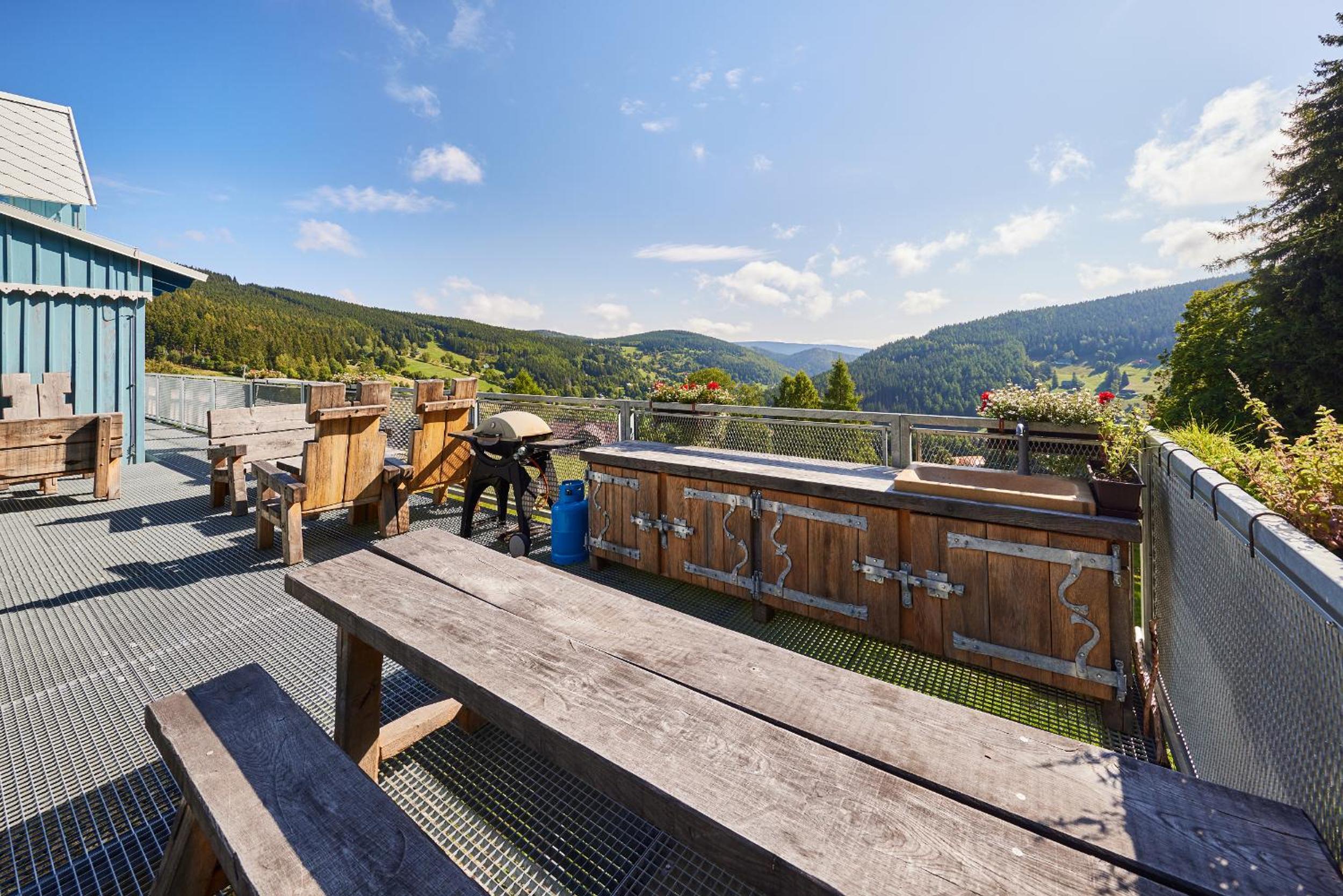 Urlas Apartments, 80m from ski slope, Dog friendly