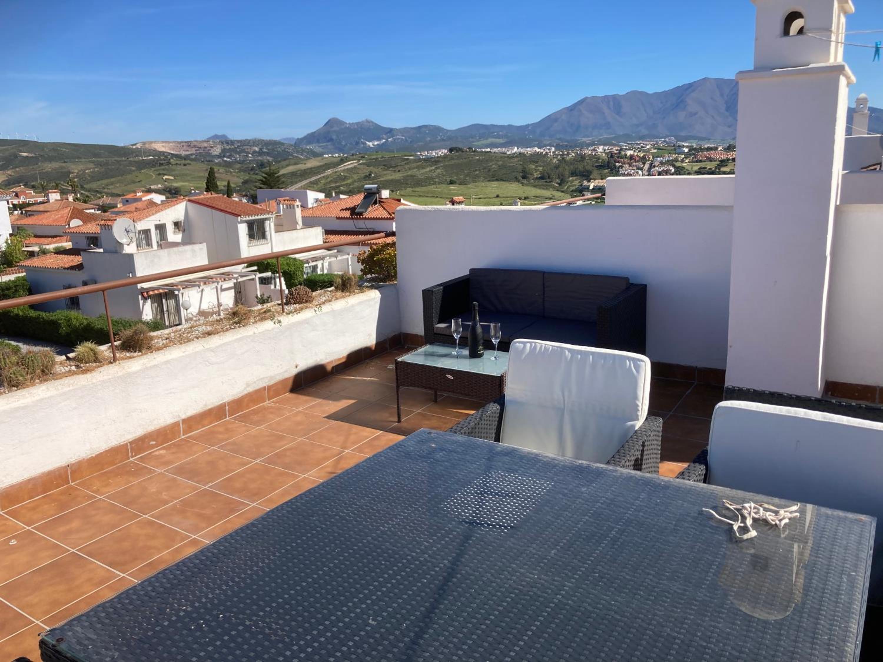 Superbe Duplex + rooftop , 3 terrasses view 3