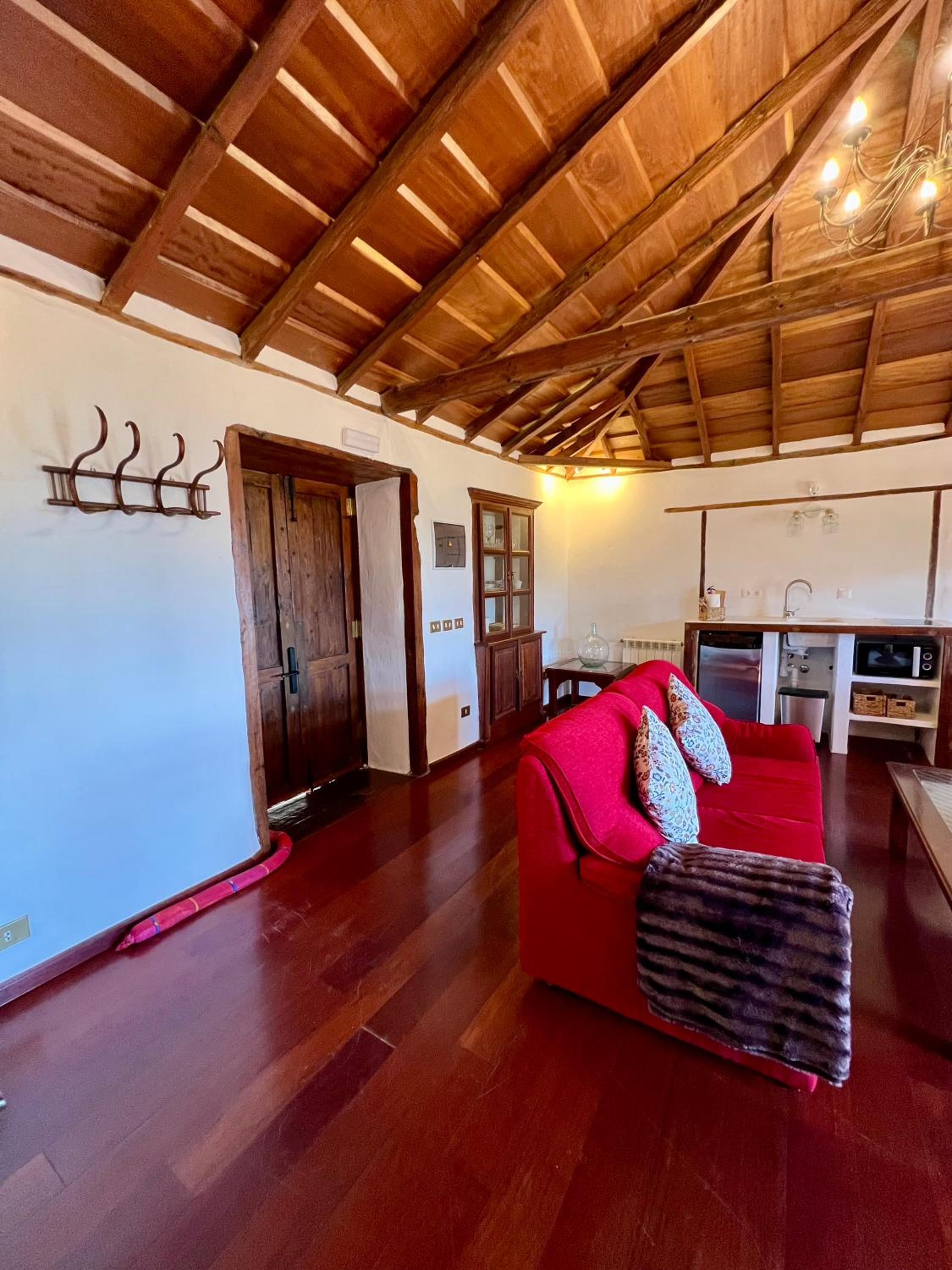 La Paredita Casa Taoro
