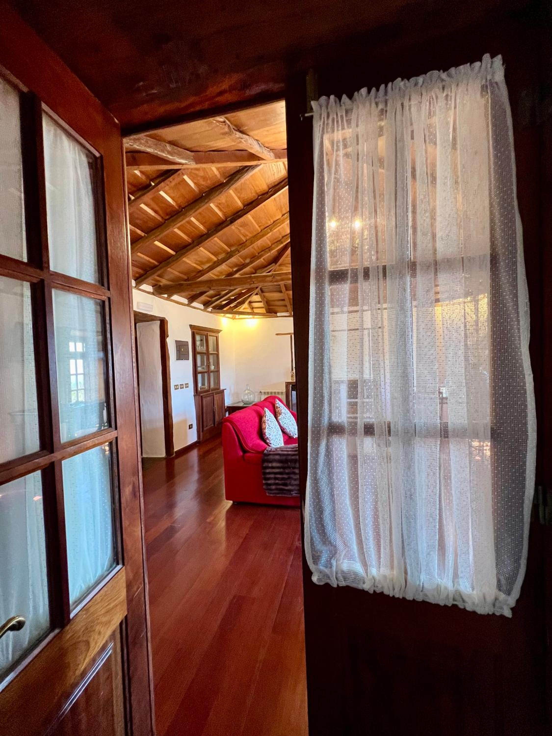 La Paredita Casa Taoro