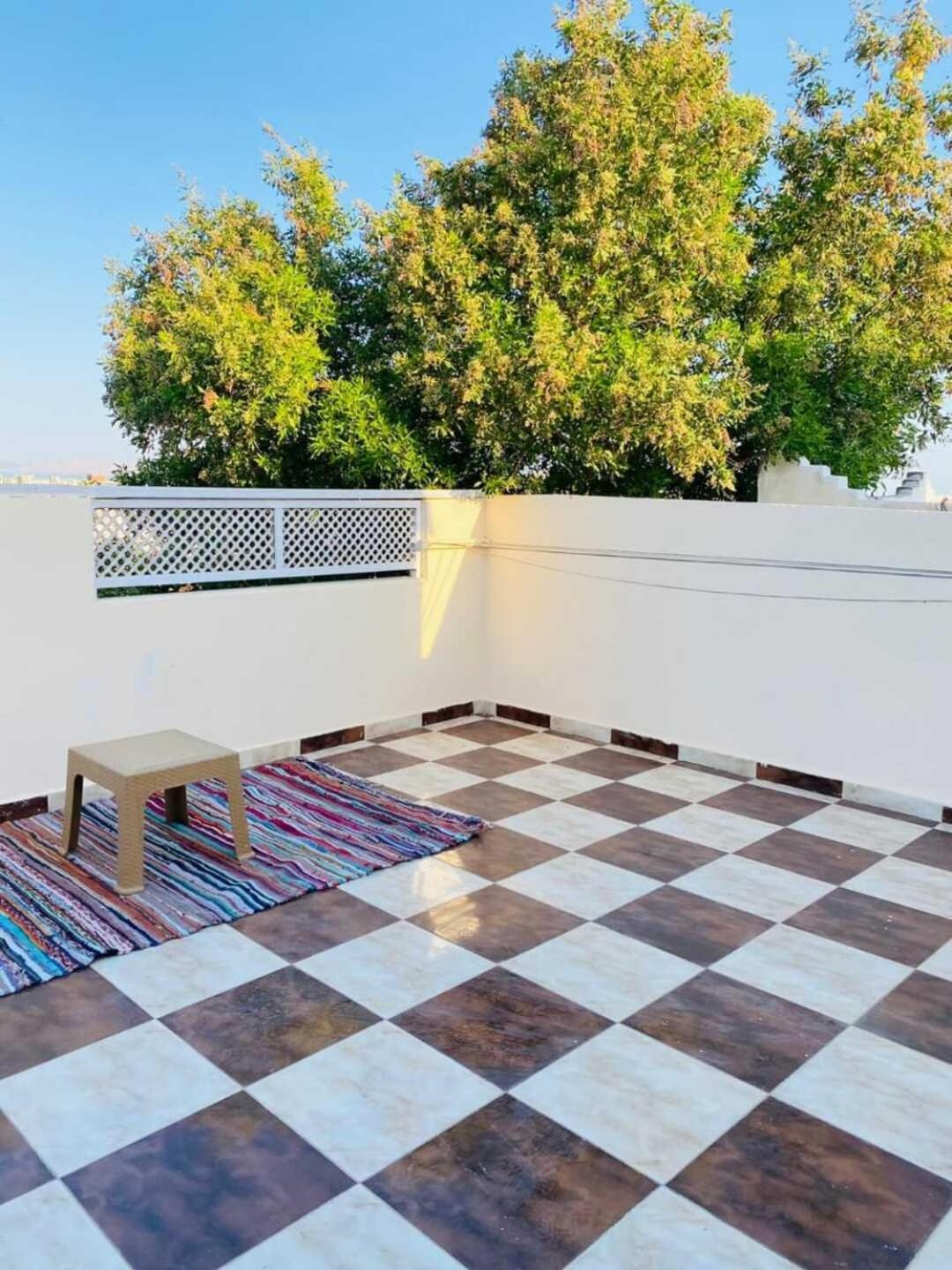 NOUR SINA apartments