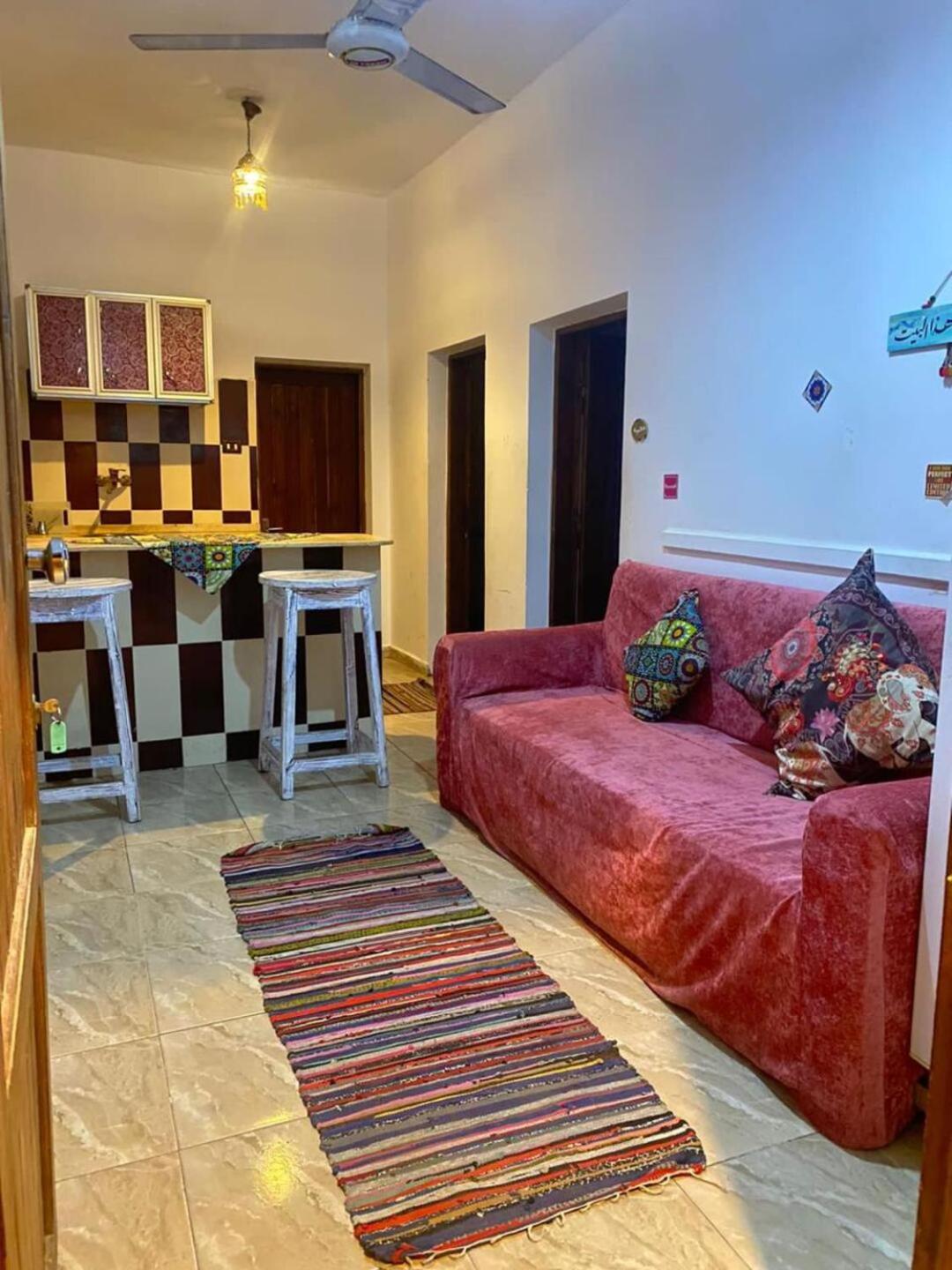NOUR SINA apartments