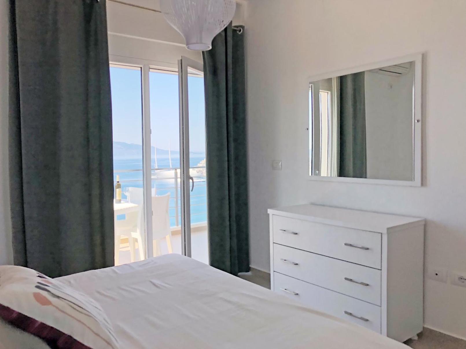 Saranda Luxury View Apartment
