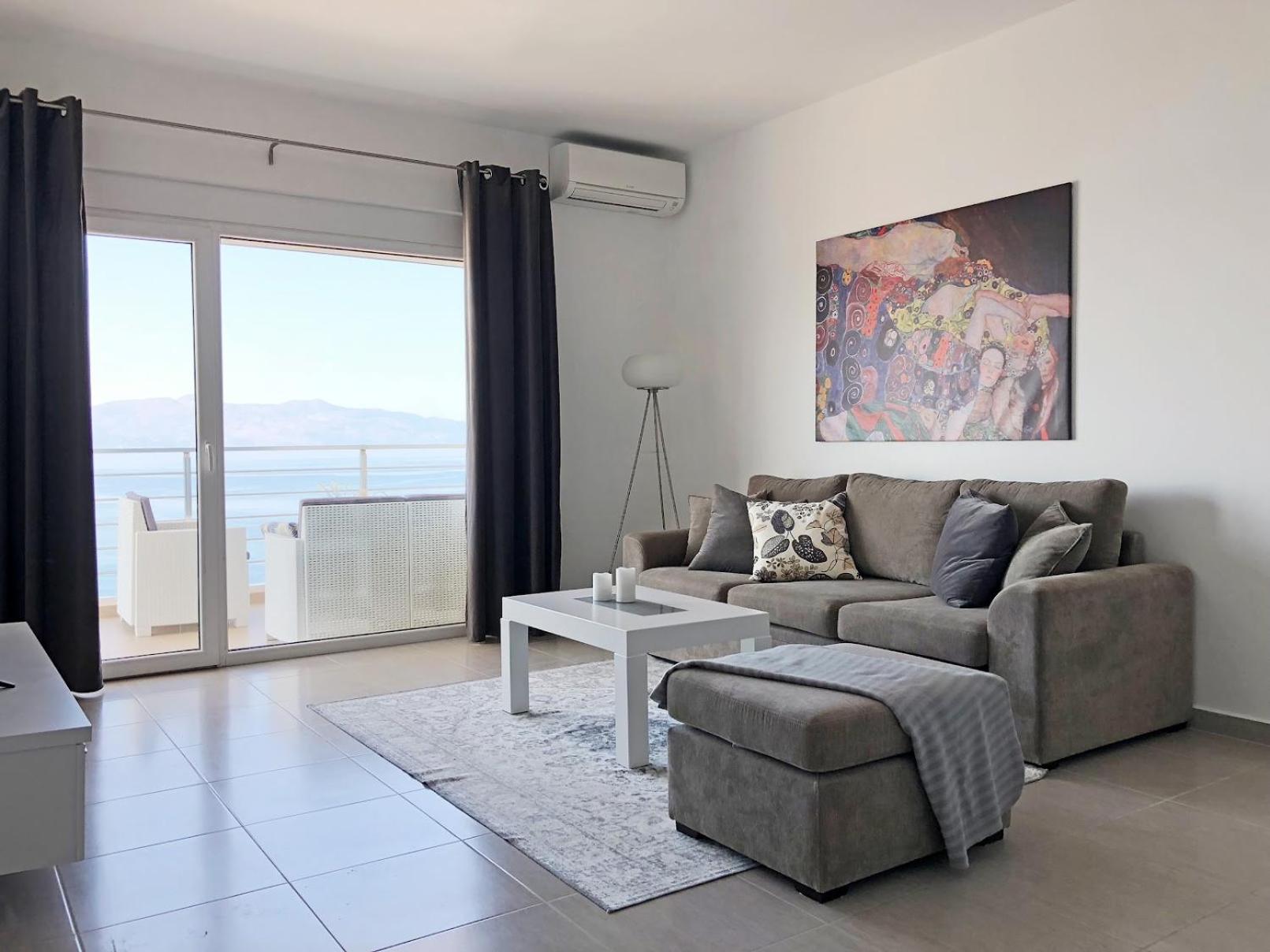 Saranda Luxury View Apartment