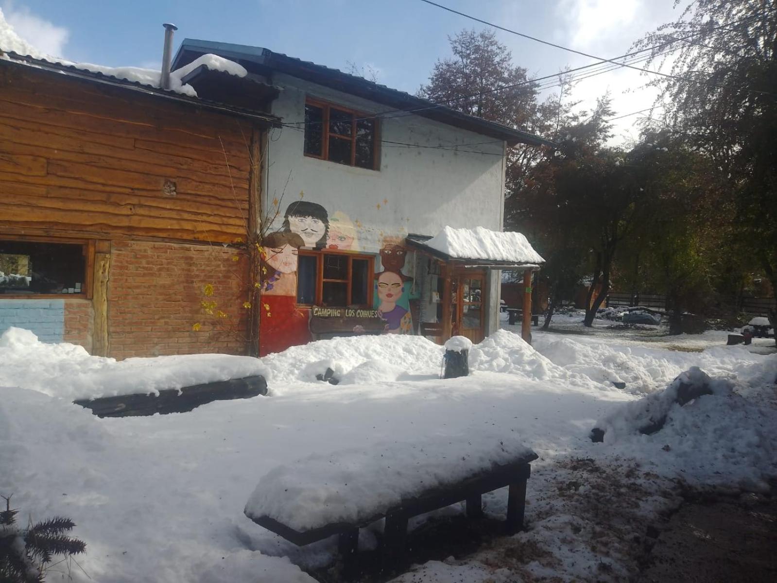 Los Coihues camping & hostel