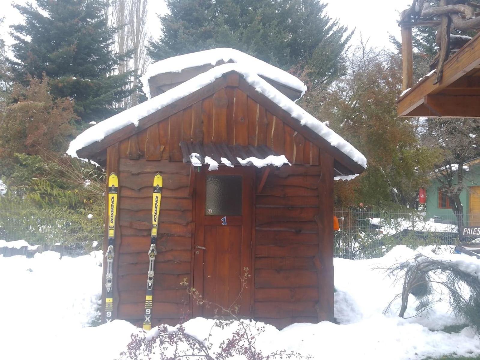 Los Coihues camping & hostel