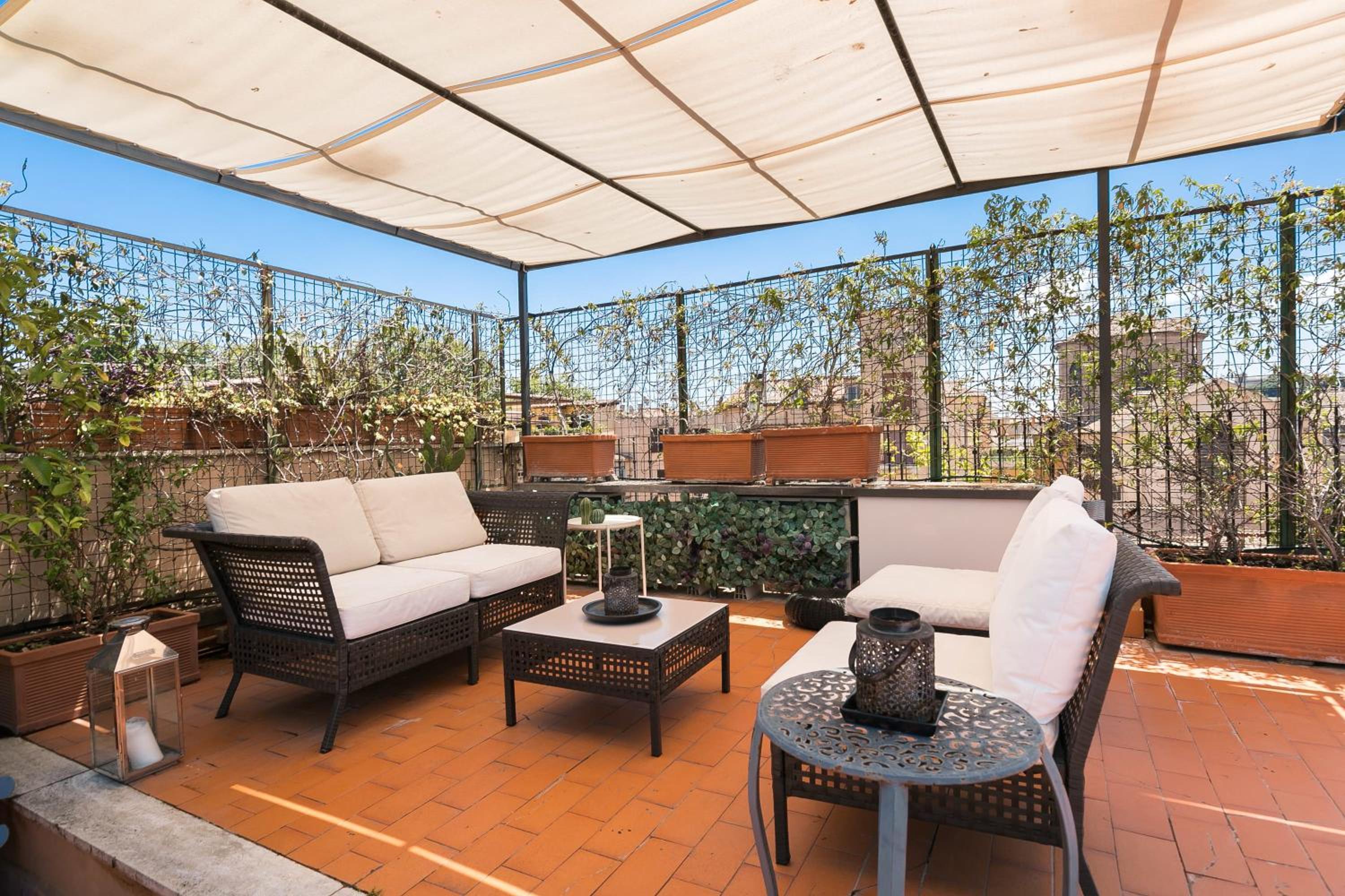 Trastevere Charming Penthouse