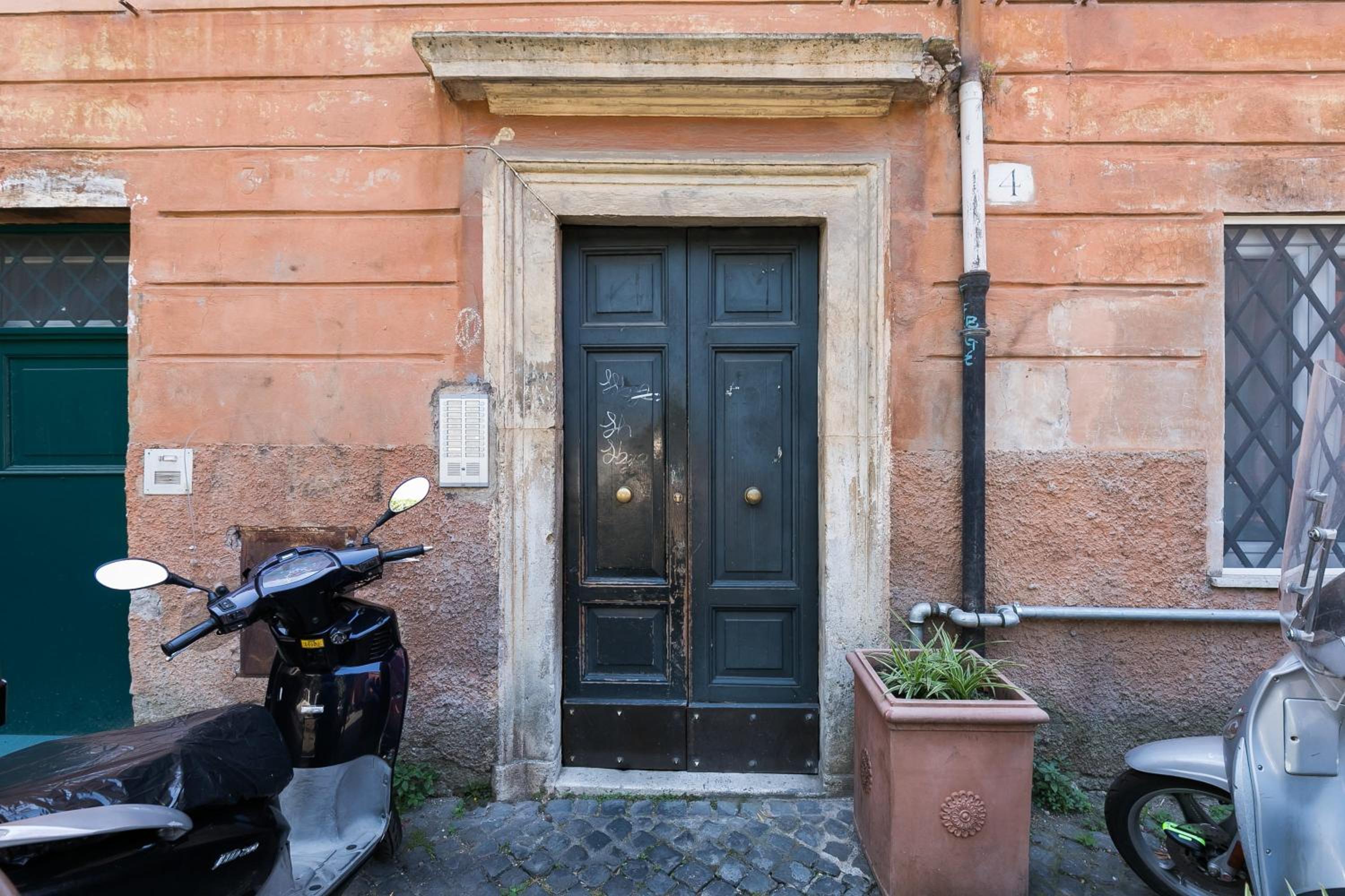 Trastevere Charming Penthouse