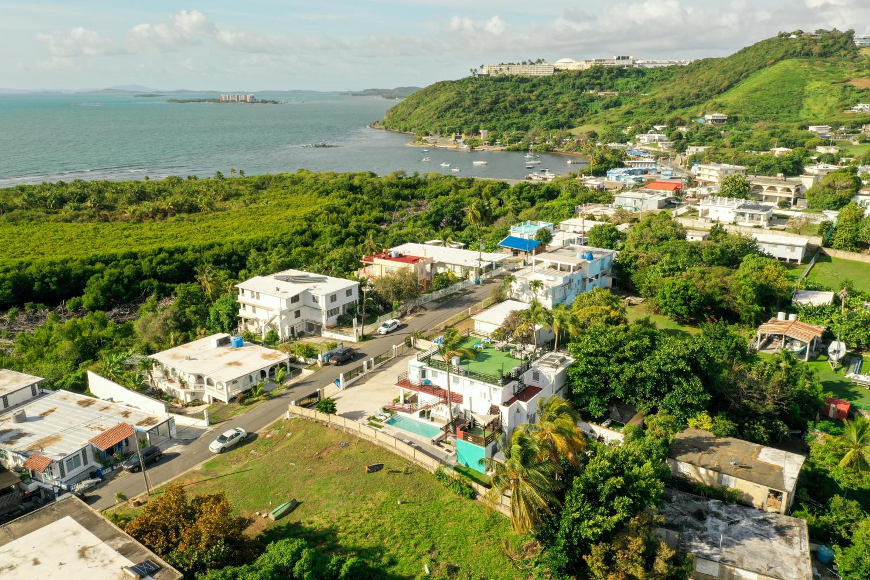 Faro Escondido Pool & Jacuzzi Ocean View by BioBay view 2