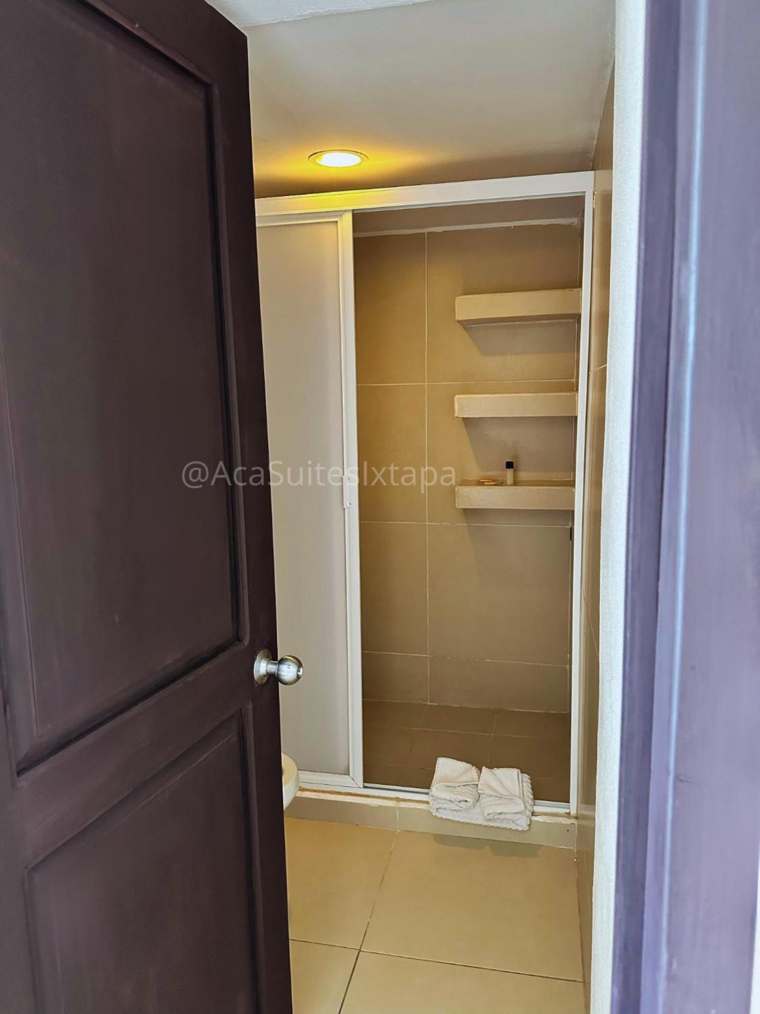 Aca Suites Ixtapa