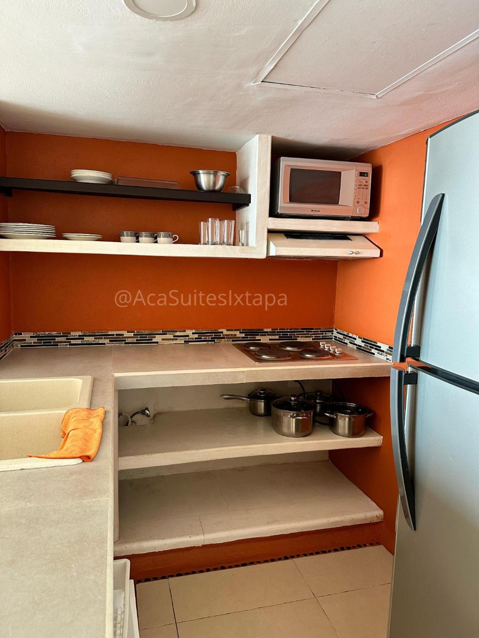 Aca Suites Ixtapa