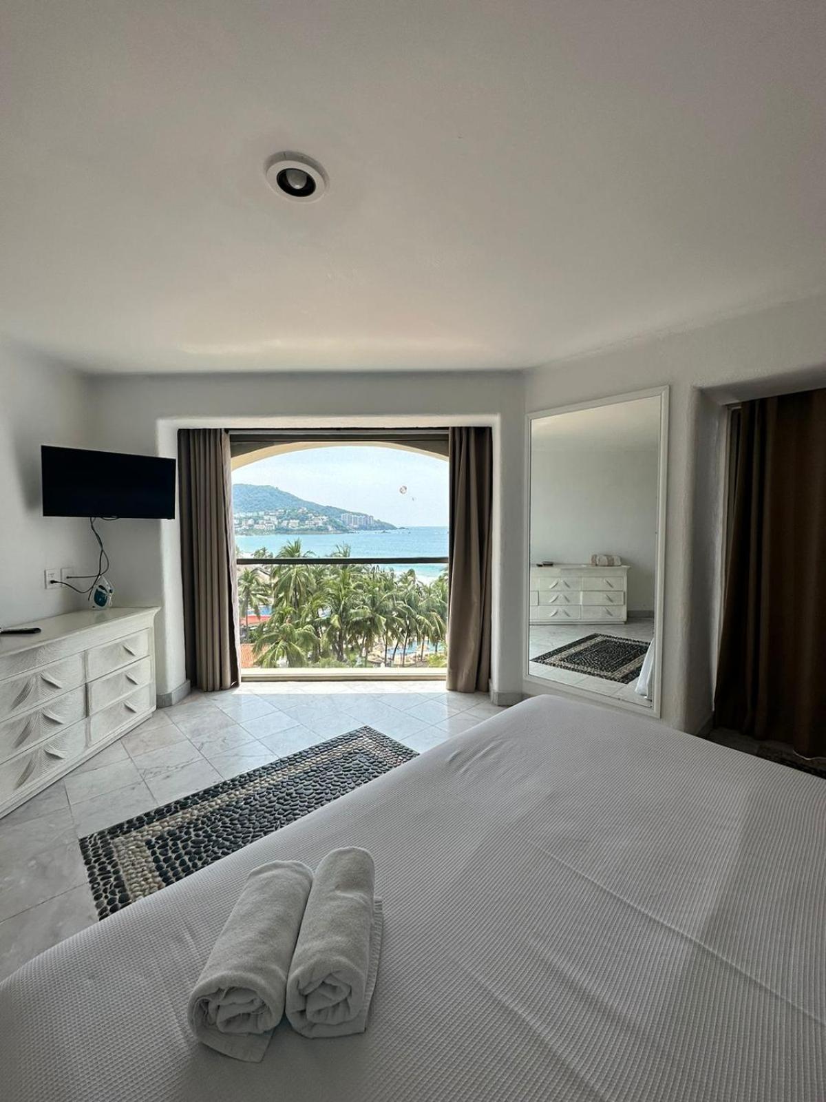 Aca Suites Ixtapa