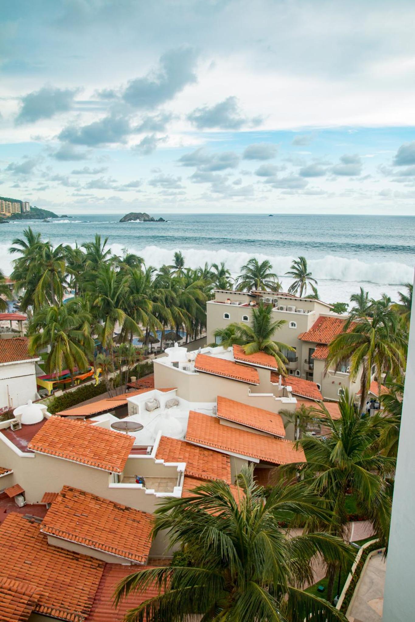 Aca Suites Ixtapa
