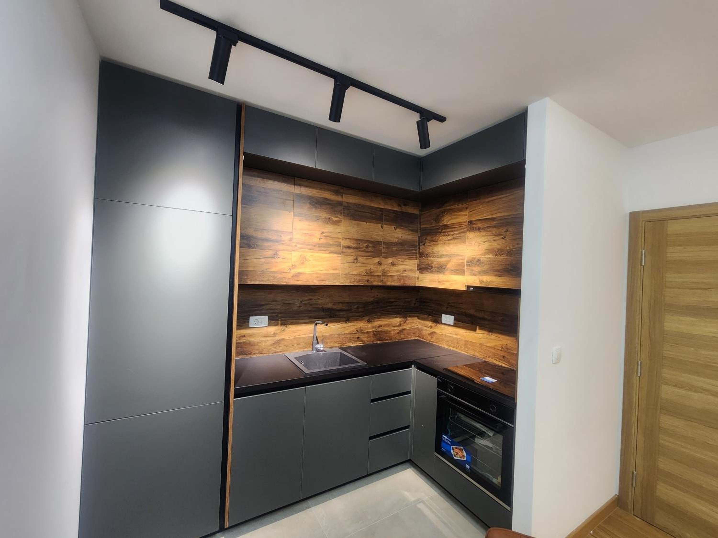 Eleven Apartment