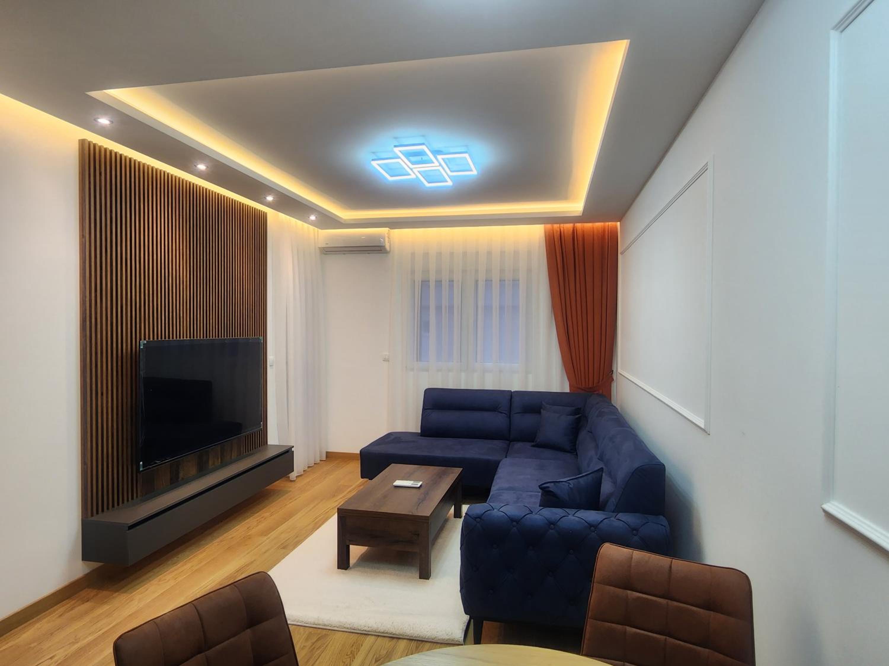 Eleven Apartment
