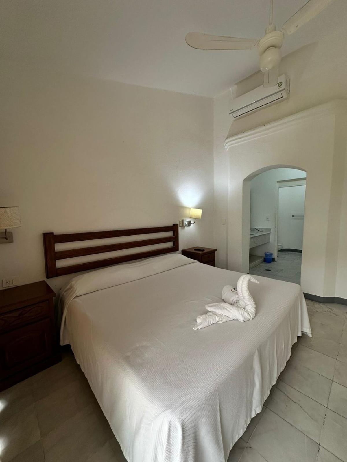 Aca Suites Ixtapa