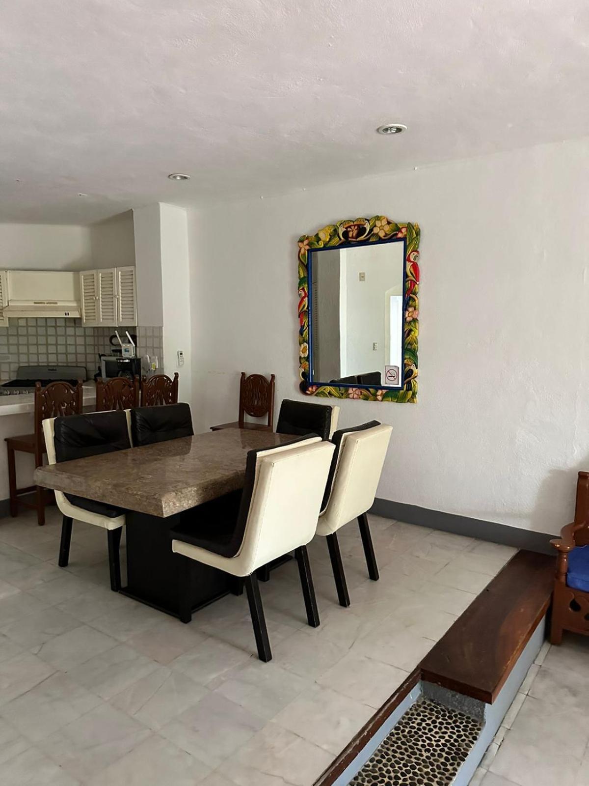 Aca Suites Ixtapa