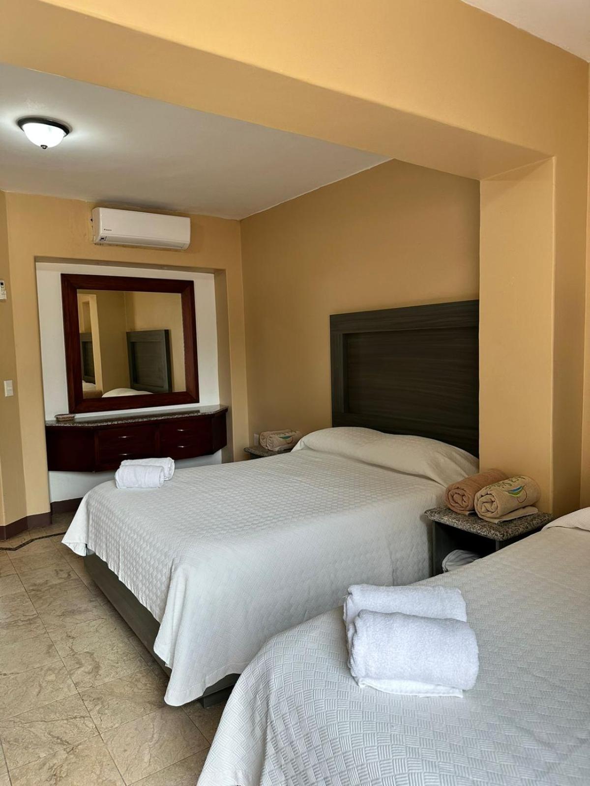 Aca Suites Ixtapa